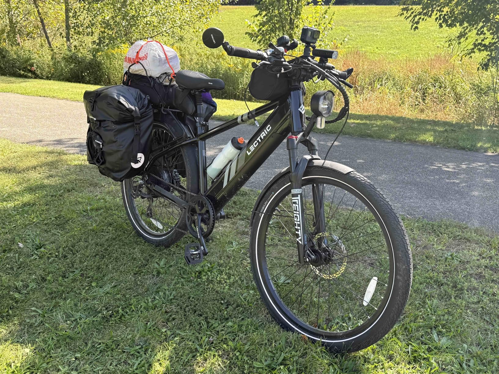ROCKBROS Bike Panniers Waterproof Bike Rear Rack Bag Max 30L Large Capacity Bike Rear Panniers for Cycling Traveling Commuting 2 Pack customer photo 2