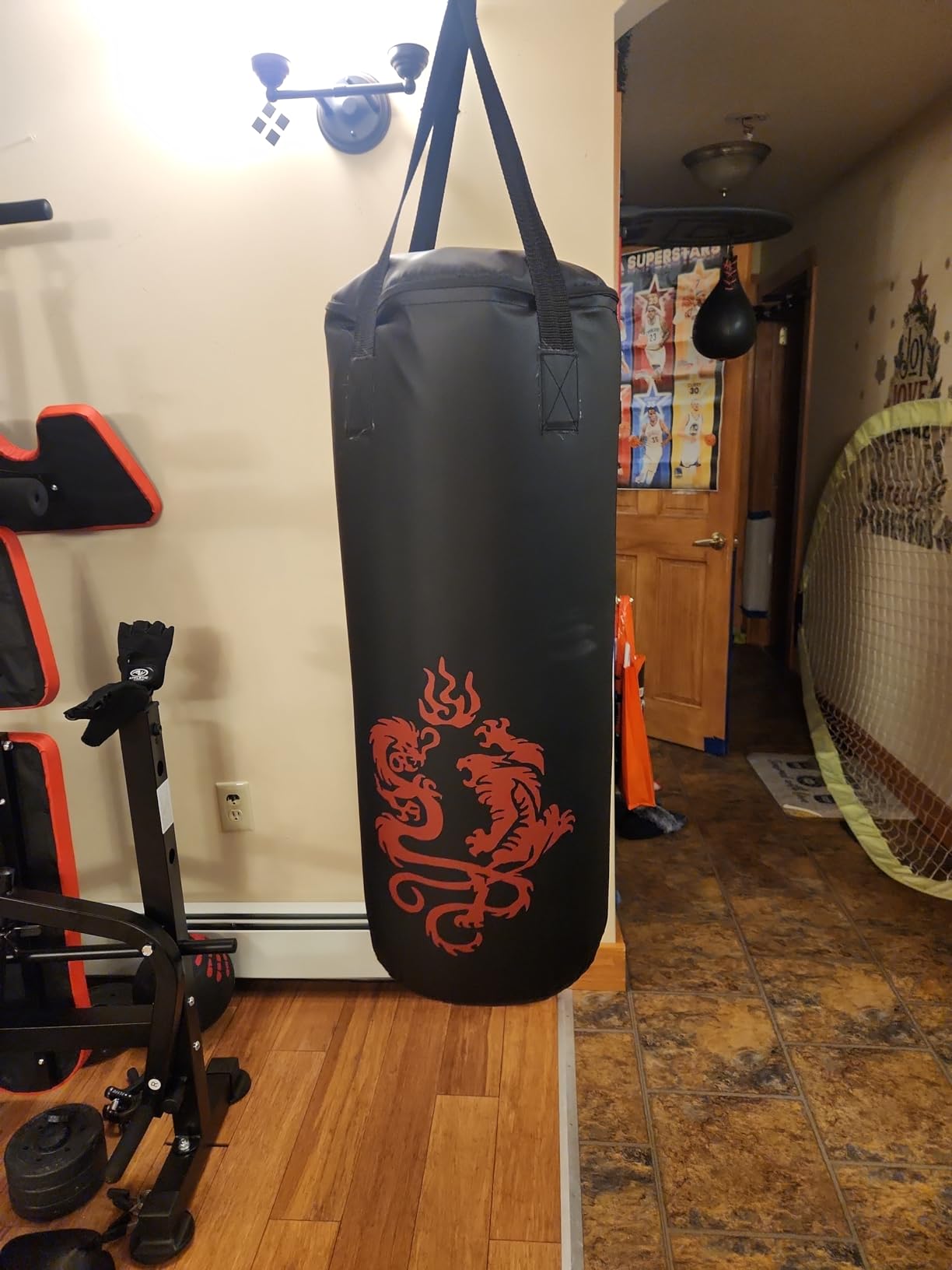 Goplus Punching Bag Set with Gloves, 22LBS/ 40LBS Filled Kick Boxing Bag, Rucksack, Jump Rope, Firm Hook, Heavy Bag for Adults MMA Training, Muay Thai, Krav MAGA, Taekwondo, Karate customer photo 2