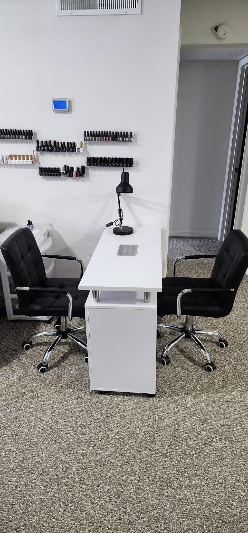 OmySalon Manicure Table Nail Desk for Nail Tech, Nail Table Beauty Salon Station w/Electric Dust Collector Acetone Resistant w/Lockable Wheel,Arm Rest customer photo 2