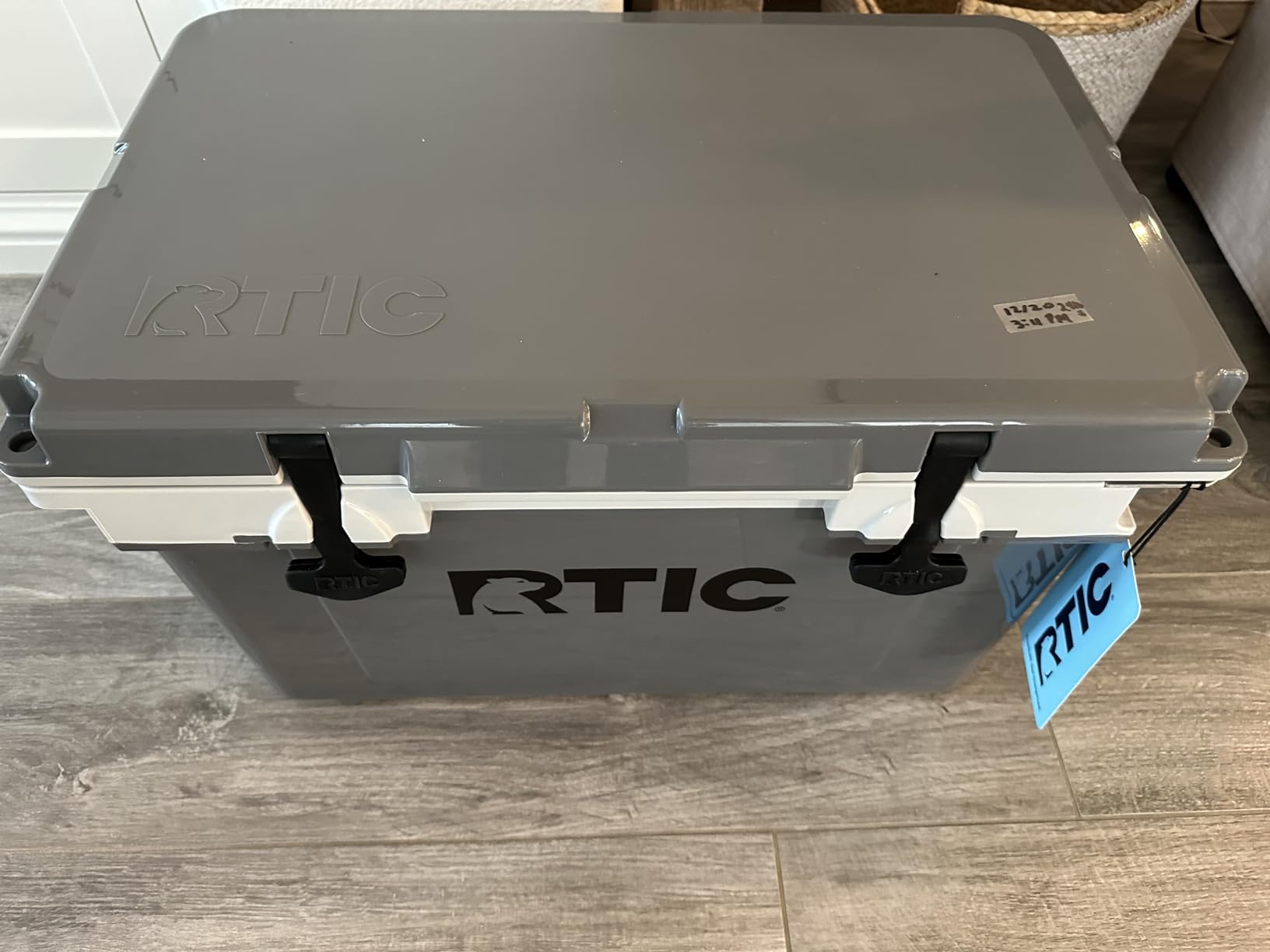 RTIC Ultra-Light 32 Quart Lightweight Hard Cooler, Insulated Portable Ice Chest 13 lbs, 48-Can Capacity, 5-Day Ice Retention, for Camping, Fishing, Beach, Boat, Picnic, Day Trip customer photo 1