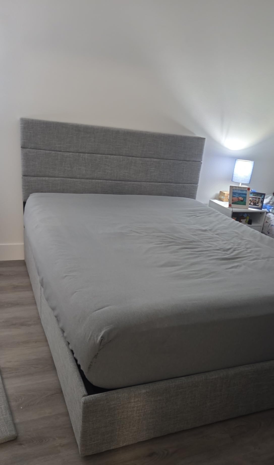 SHA CERLIN Queen Size Lift Up Storage Bed/Modern Wingback Headboard/Upholstered Platform Bed Frame/Hydraulic Storage/No Box Spring Needed/Wood Slats Support/Light Beige customer photo 1