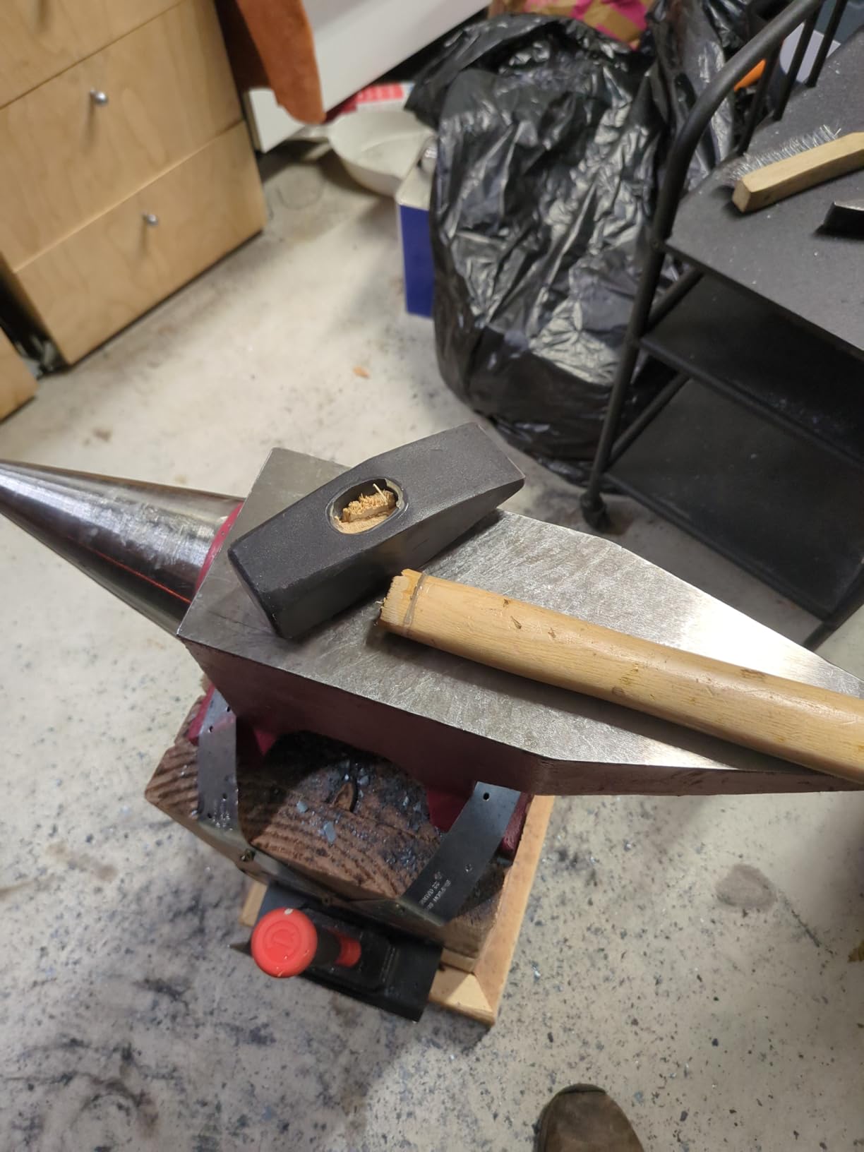 KSEIBI 271150 Machinist Engineers Hammer, Forged Steel Cross Peen Sheet Metal Hammer, Blacksmith Forging Tools (Wooden Handle, 4.40 lb / 2000 grams) customer photo 2