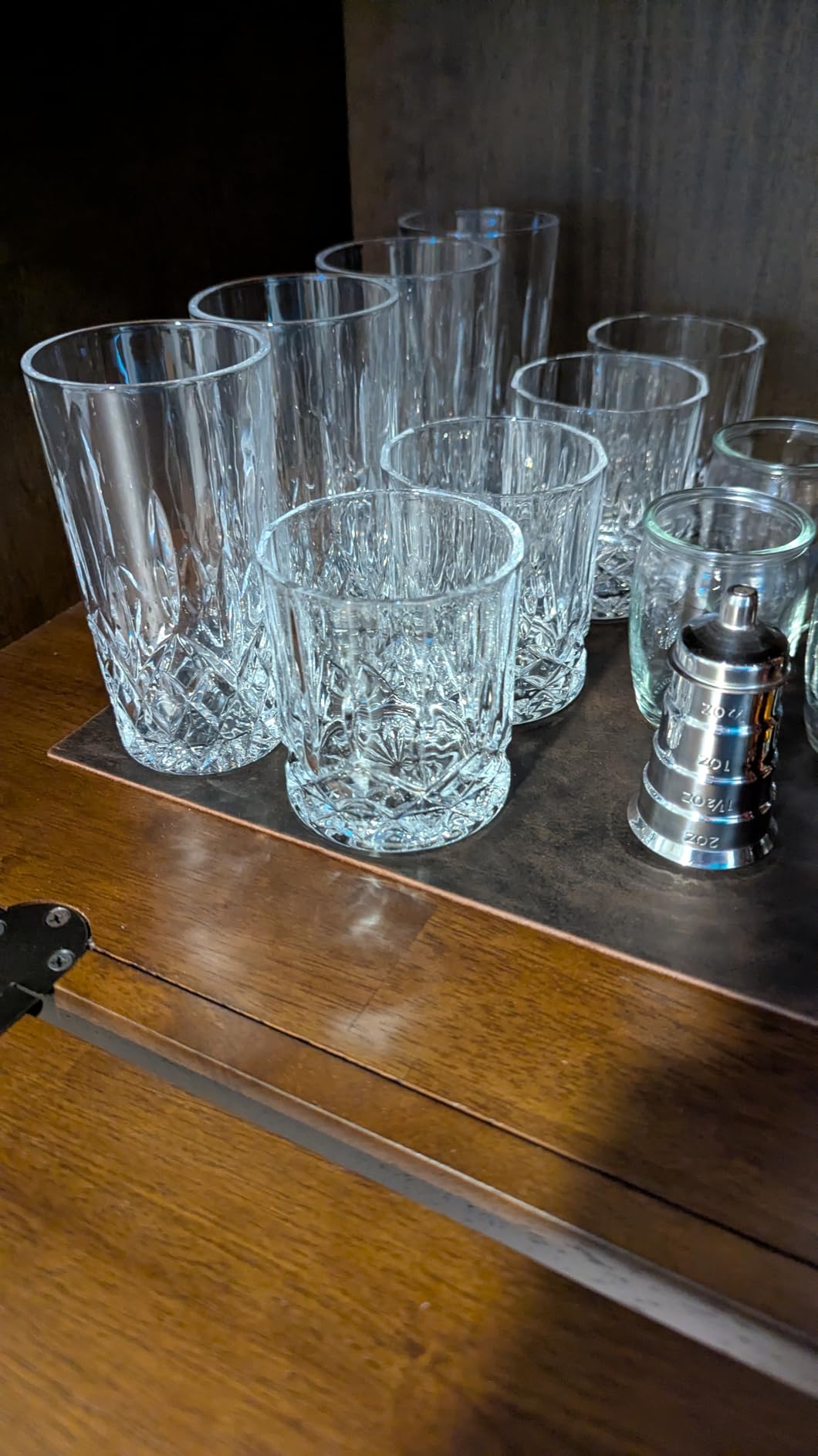 Qipecedm Drinking Glasses, 8 Piece Crystal Glass Cups, Mixed Glassware Set, 4 pcs Crystal Old Fashioned 11oz Highballs and 4 pcs 11oz Whiskey Glasses, Great for Cocktail, Whisky and other Beverages customer photo 2