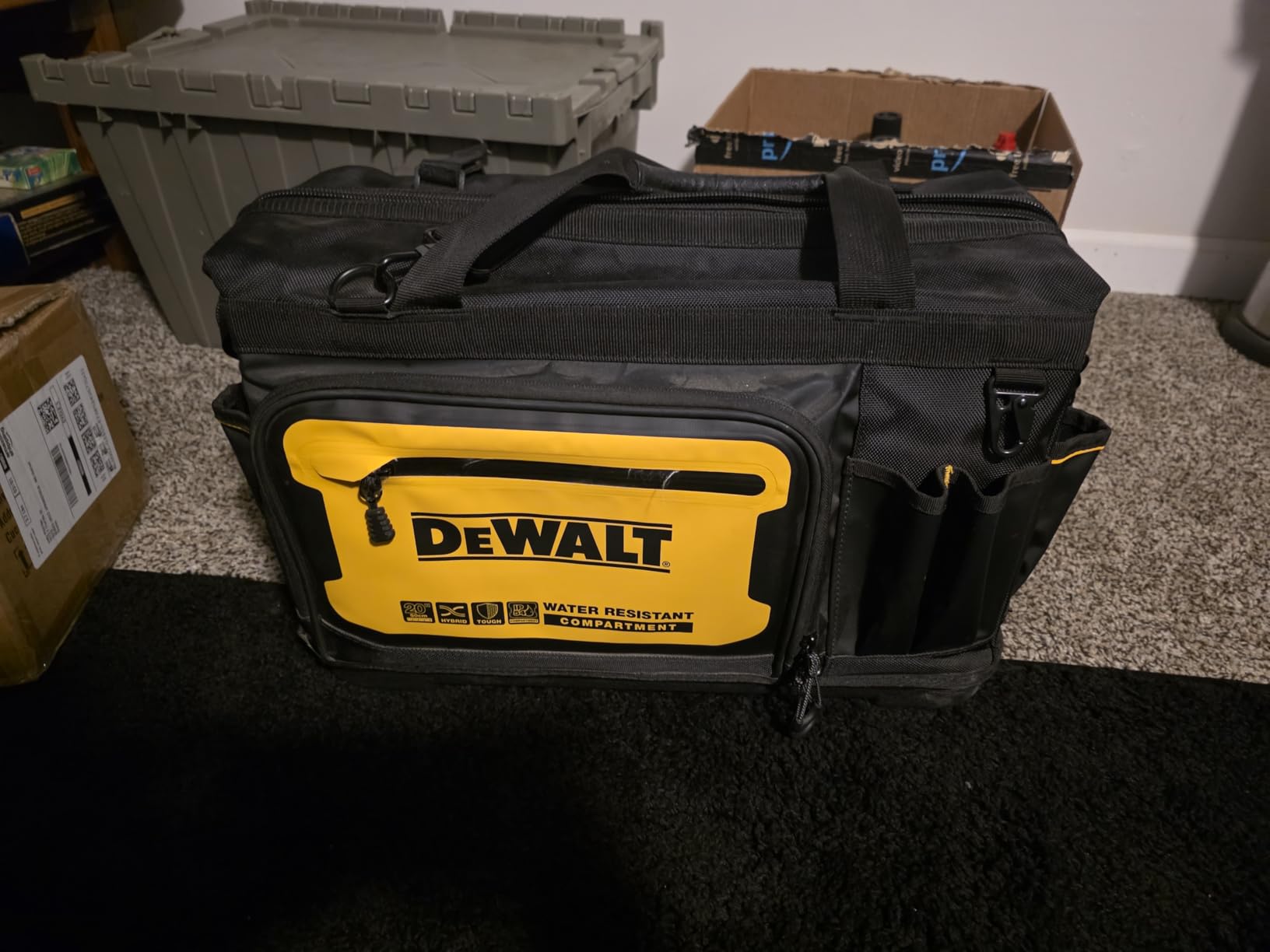 DEWALT 20-inch Hard Bottom Professional Tool Tote with Organization (DWST560104) customer photo 1