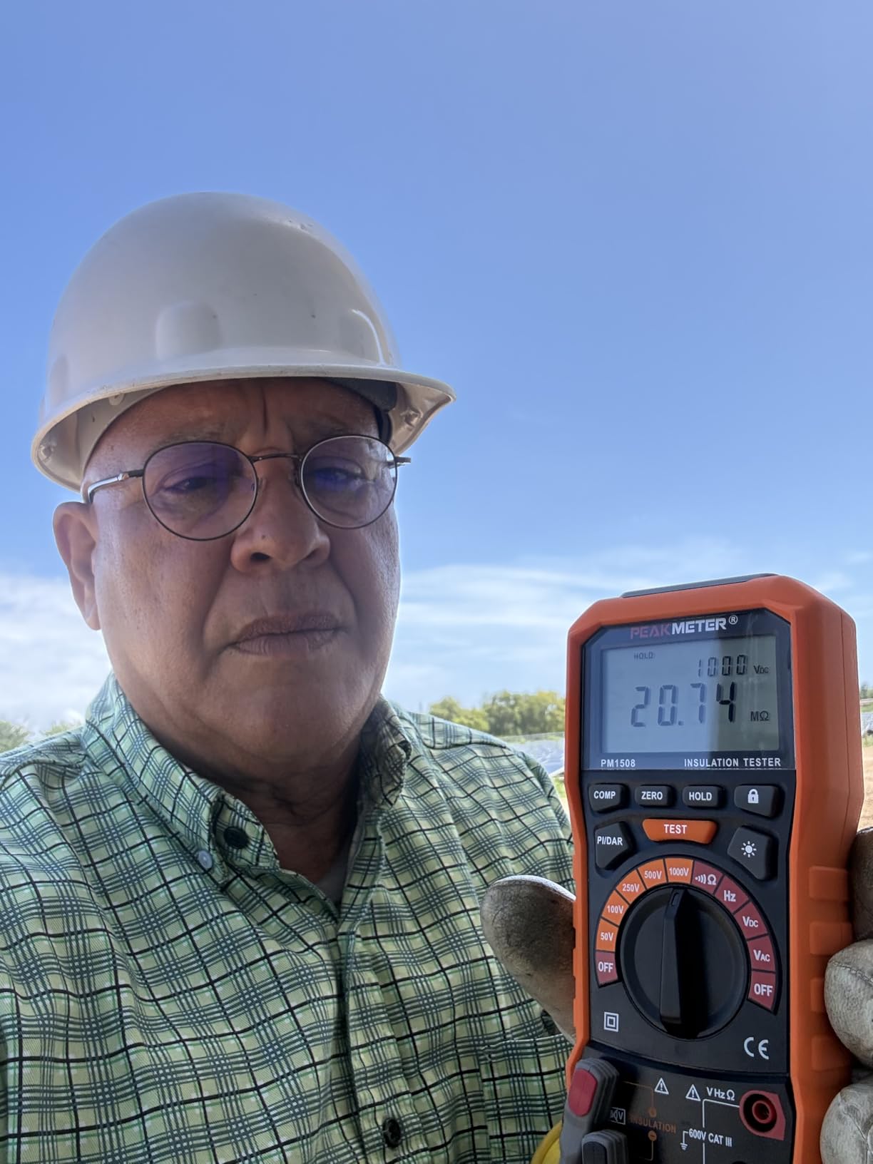 Digital Megohmmeter, Insulation Resistance Tester, 50V/100V/250V/500V/1000V for Electrical Equipment and Insulating Resistance Up to 100G Ohm with PI/DAR, Frequency and Low Voltage Test customer photo 1
