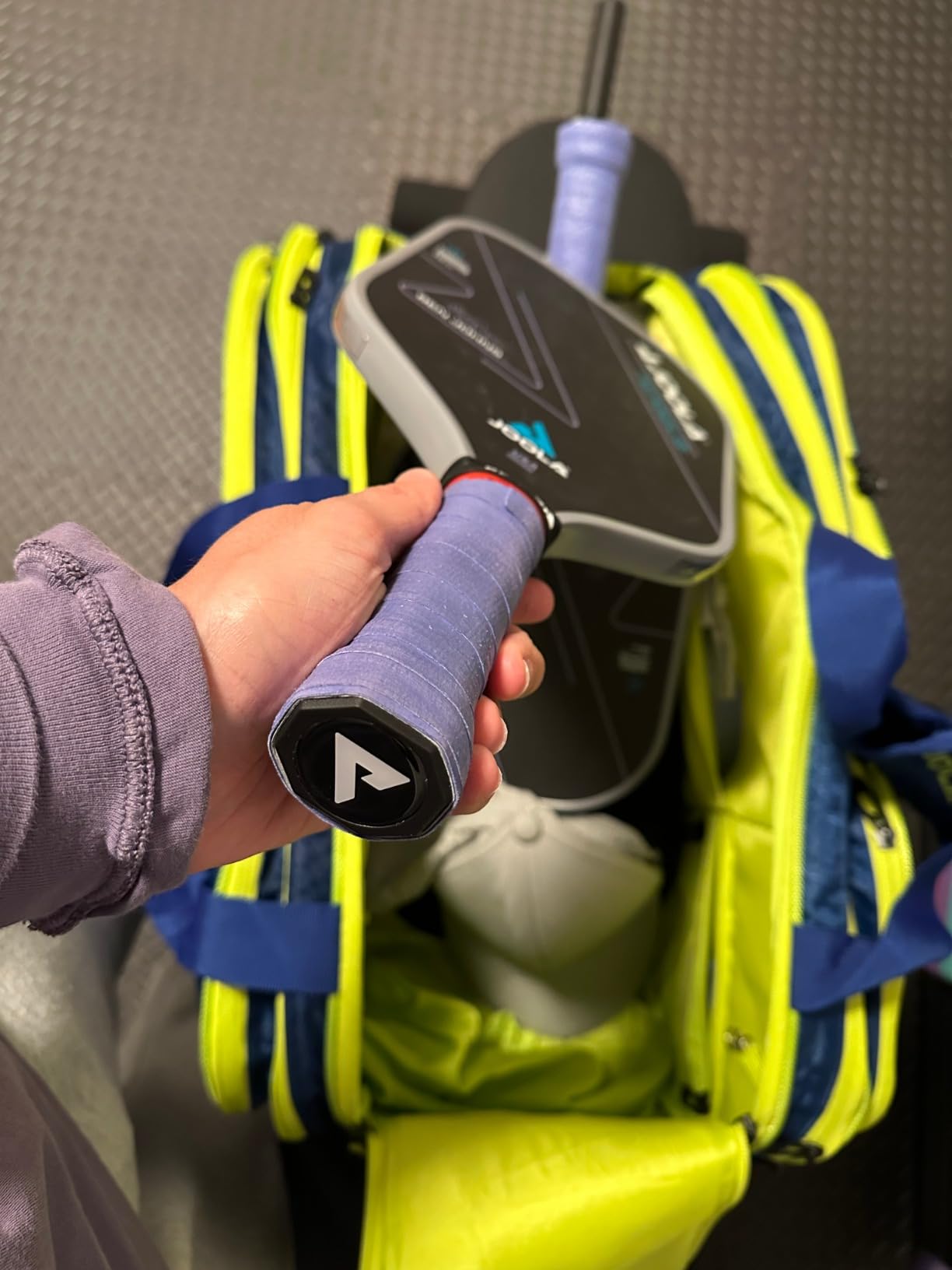 JOOLA Professional Pickleball Paddles - Charged Surface Technology for Power & Feel - Select Perseus or Hyperion Shape - Fully Encased Carbon Fiber - USAP Approved customer photo 1
