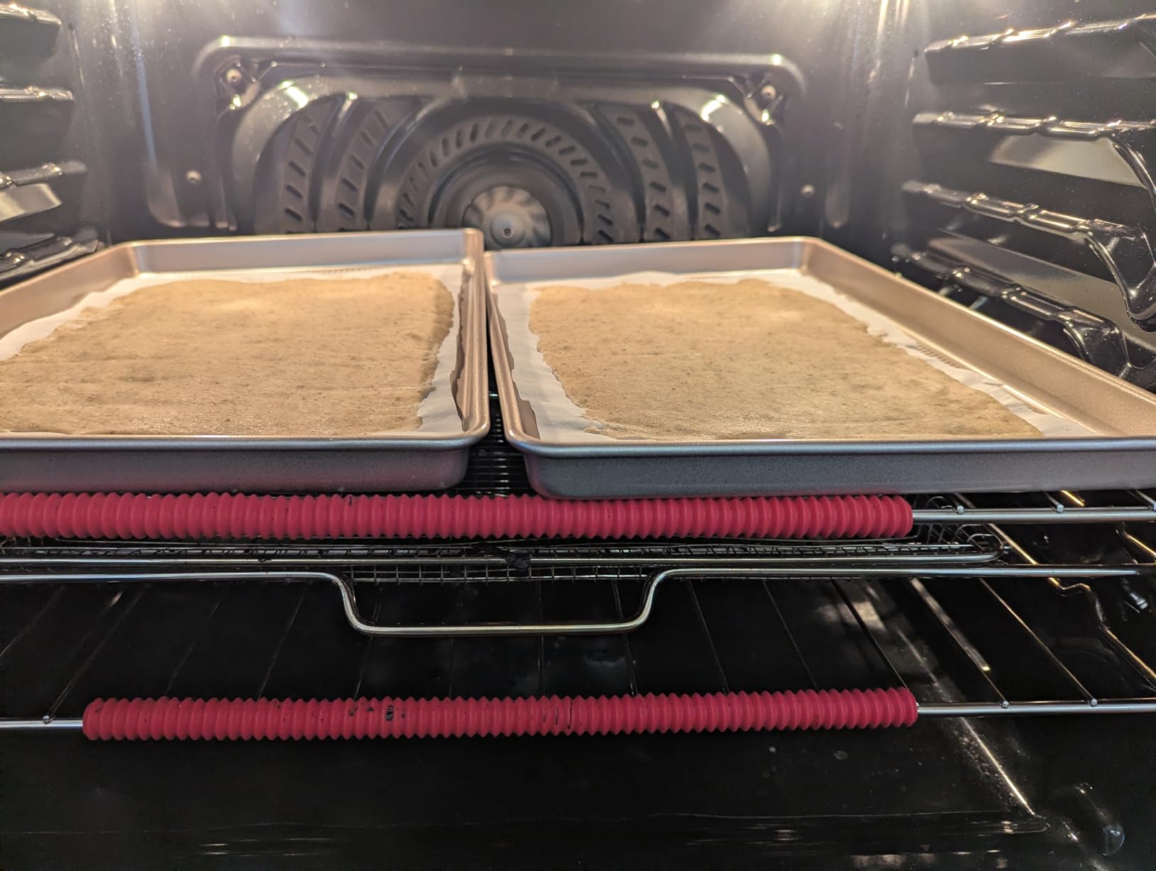 HONGBAKE 2 Pack Half Sheet Baking Pans, Non Stick Baking Sheet for Oven, 57% Thicker Carbon Steel Cookie Sheets for baking, 17.5
