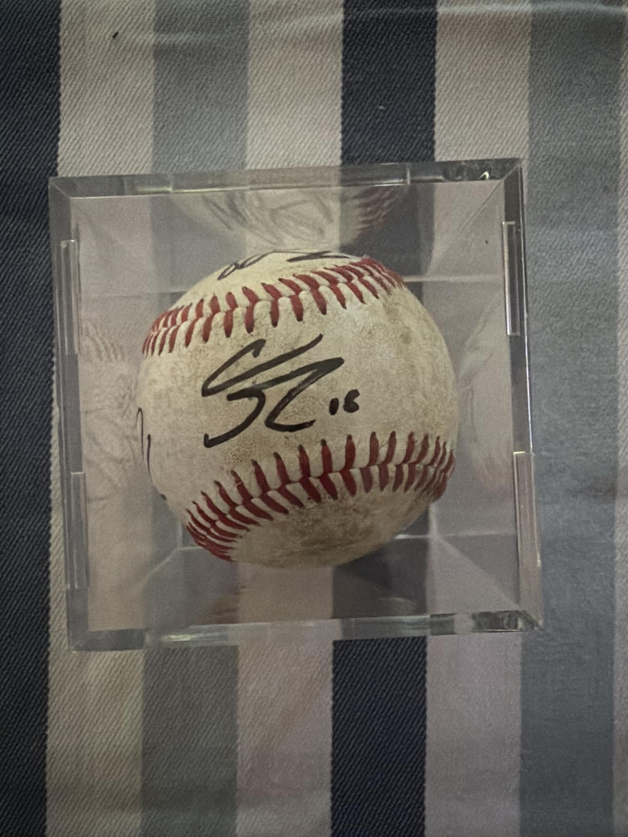 Danodoi Baseball Display Case UV Protected Acrylic Clear Baseball Holder Square Cube Ball Protector Memorabilia Autograph Display Box for Official Size Baseball customer photo 2