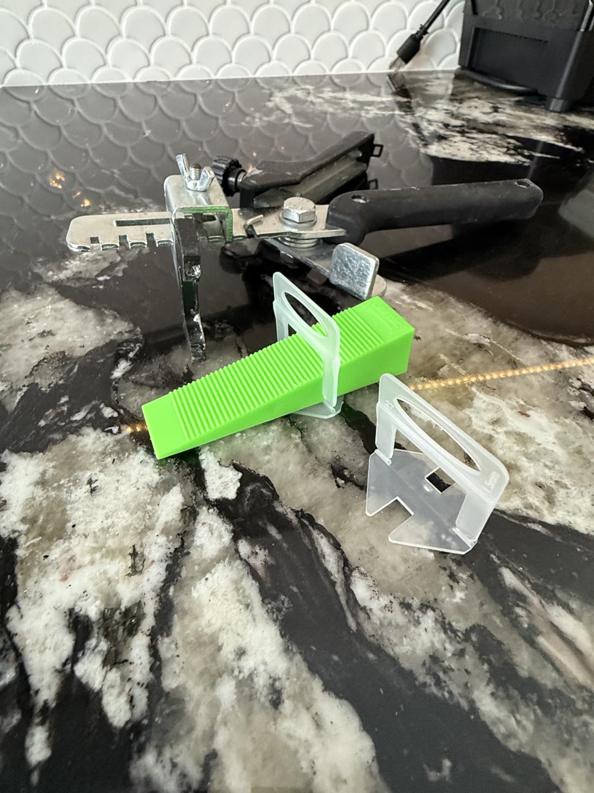 Tile Leveling System Clips 1/16