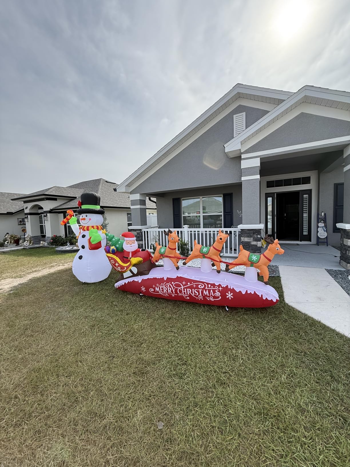 ZPISF 10 FT Santa Sleigh with Reindeer Christmas Inflatables Outdoor Decorations, Christmas Blow Up Yard Decorations customer photo 1