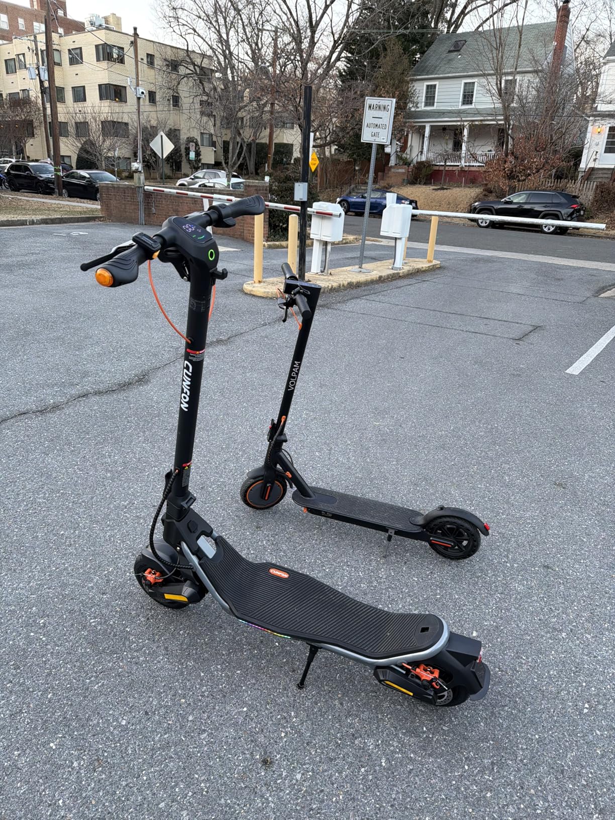 Electric Scooter - Electric Scooter for Adults, 1000/1600W Peak, up to 25-31MPH, 25-50Miles Range, 220-330lb Load, Foldable E-Scooter for Adult Teens with Damping Adjustable Suspensions, Turn Signals customer photo 1