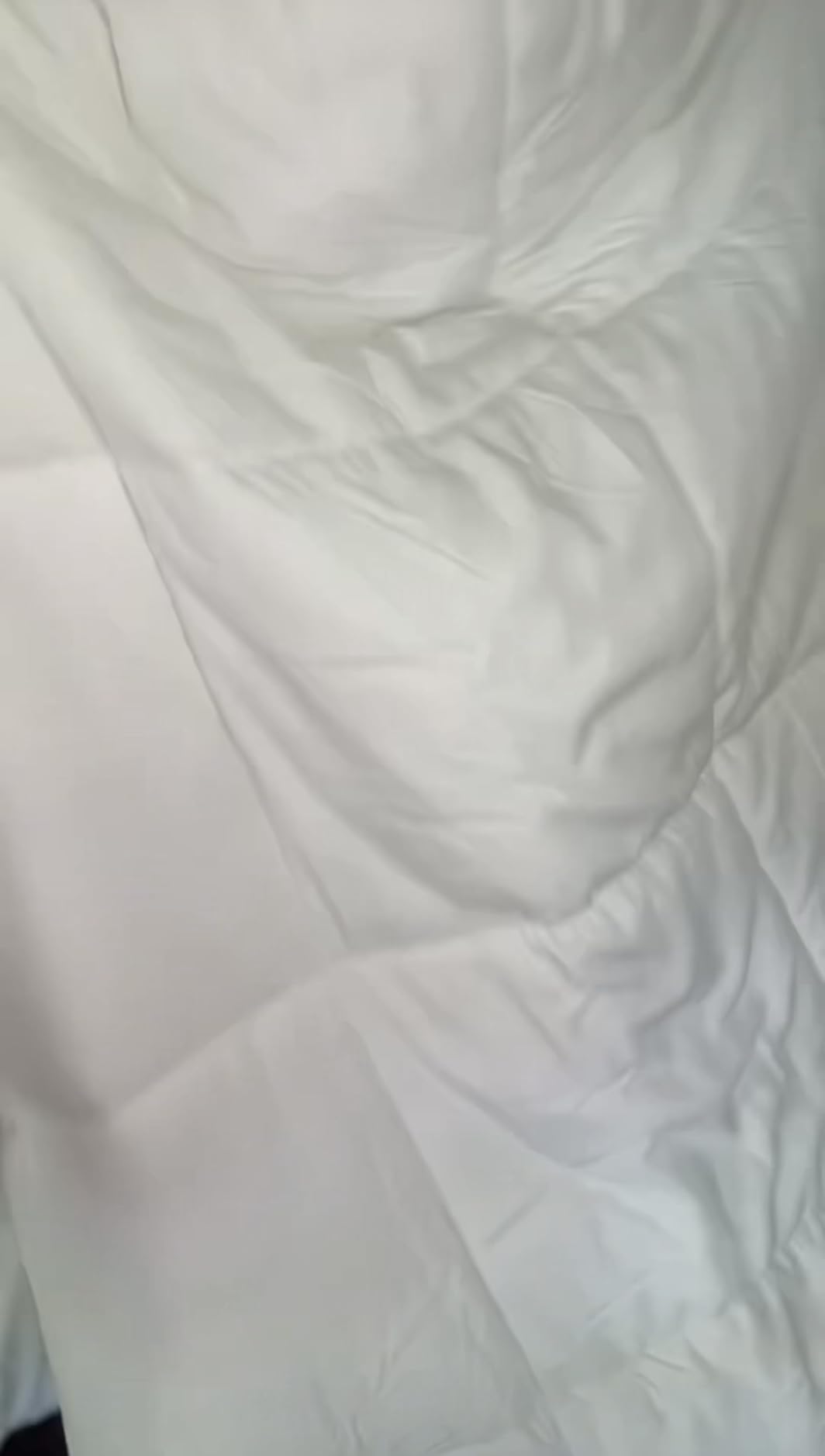Olive + Crate Cooling Down Alternative Comforter - Hypoallergenic King Size Duvet Insert Lightweight - All Seasons Plush Design Bamboo Comforter - 100% Bamboo Viscose Outer Cover - White 102