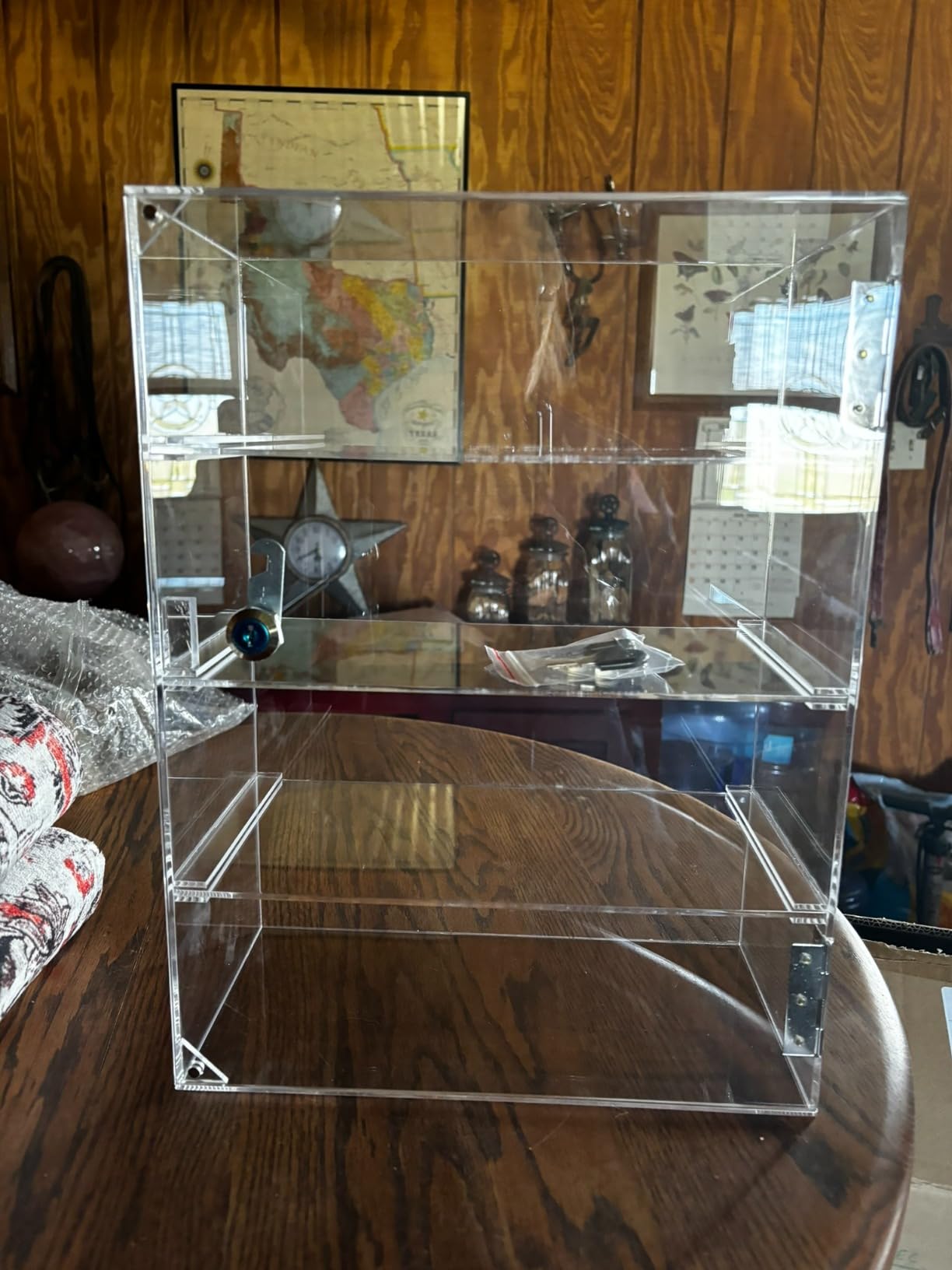 4 Shelf Clear Acrylic Display Case with Lock and Keys, Locking Display Cases for Collectibles, Acrylic Display Cabinet with Shelves for Collectibles Office Retail Store 11.8 X 5.9 X 15.7 Inch customer photo 1