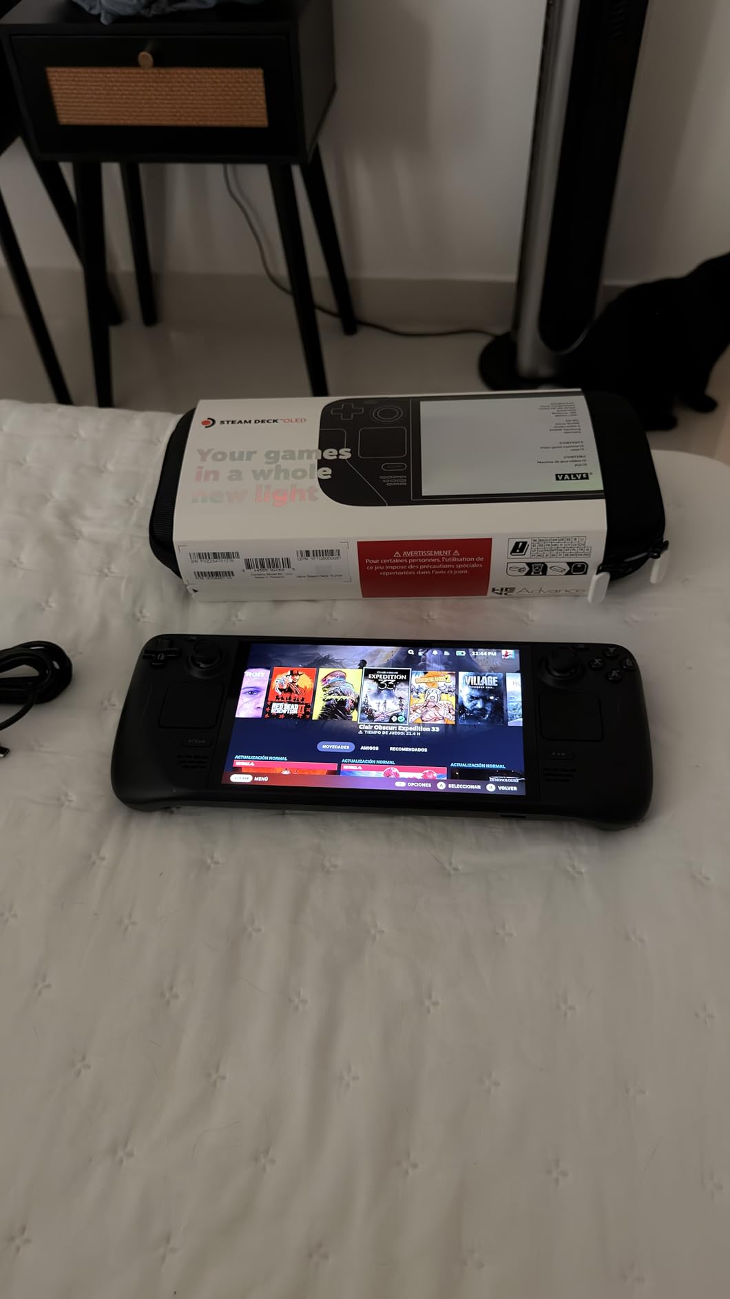 VALVE Steam Deck OLED 512GB SSD + 16GB RAM (International Version) - 7.4