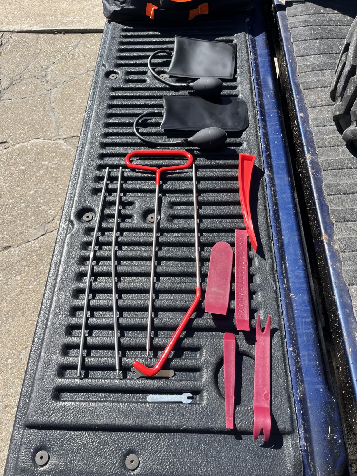 5th Wheel Pin Puller, 68 Inch Solid Steel Rod, Car Repair Kit for Daily Vehicle Maintenance customer photo 2