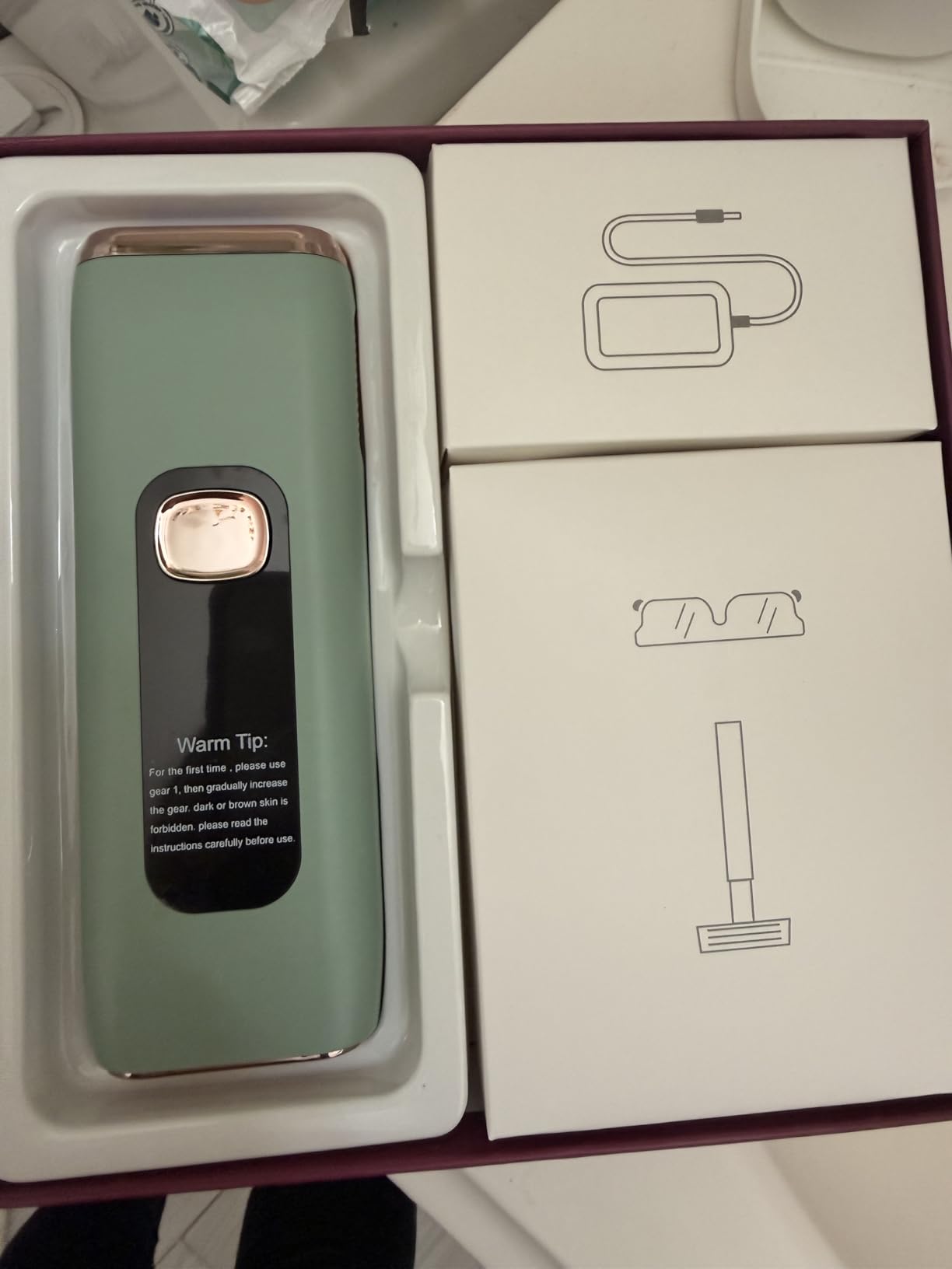 IPL Hair Removal Device, model: AI06, for Facial Legs Arms Bikini Line customer photo 2