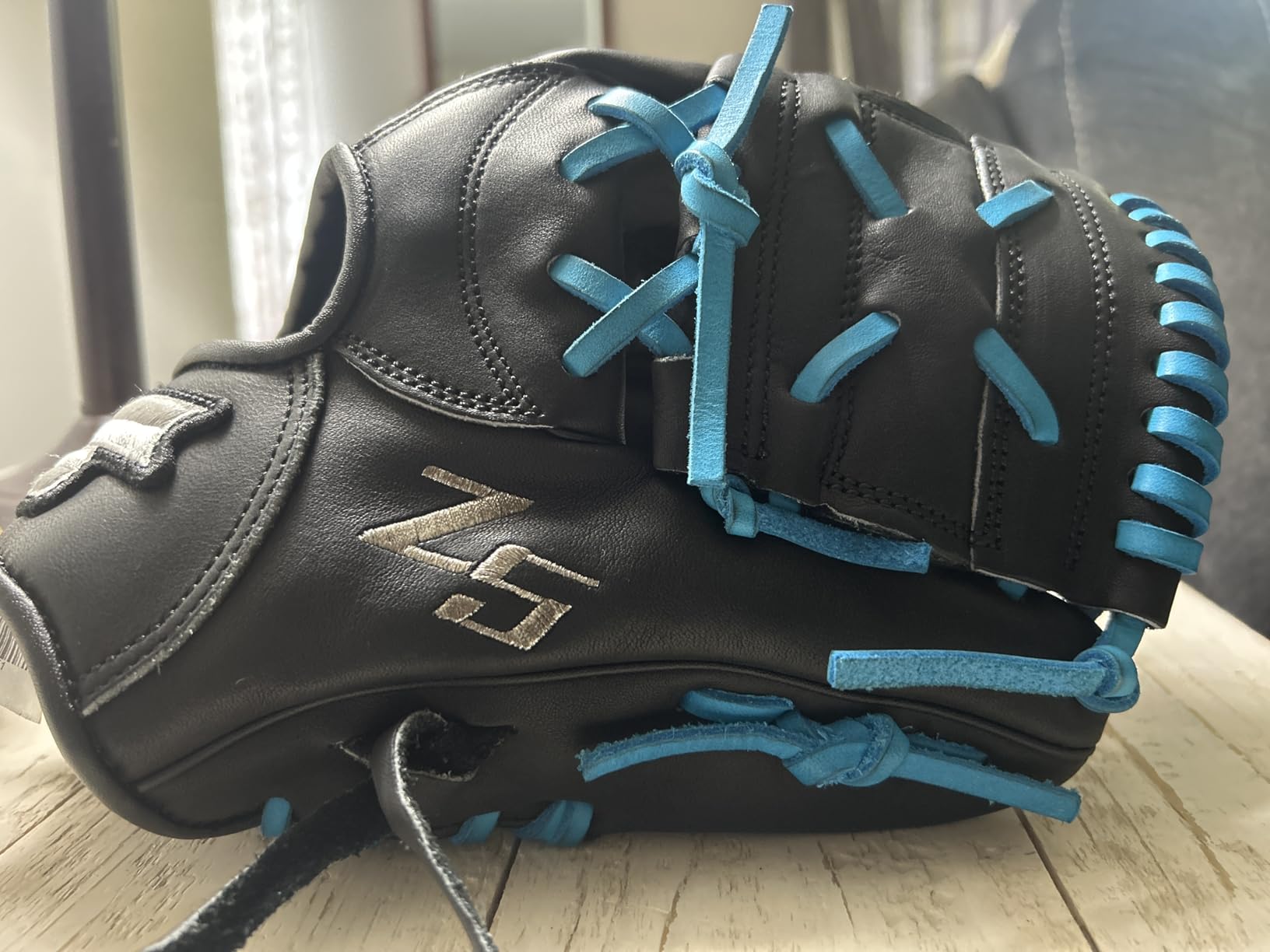 SSK Z5 Craftsman Youth Baseball Glove – 10.5” – 11” – 11.25” – 11.5” Right & Left Hand Throw customer photo 1