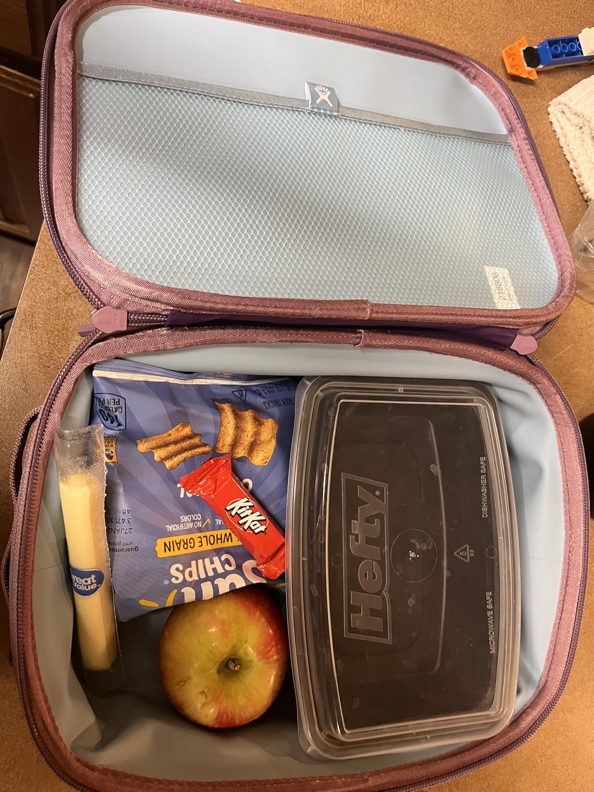 Hydro Flask Carry Out Lunch Box - Insulated Adult Lunch Cooler for Men and Women 5 L Cascade Blue customer photo 2