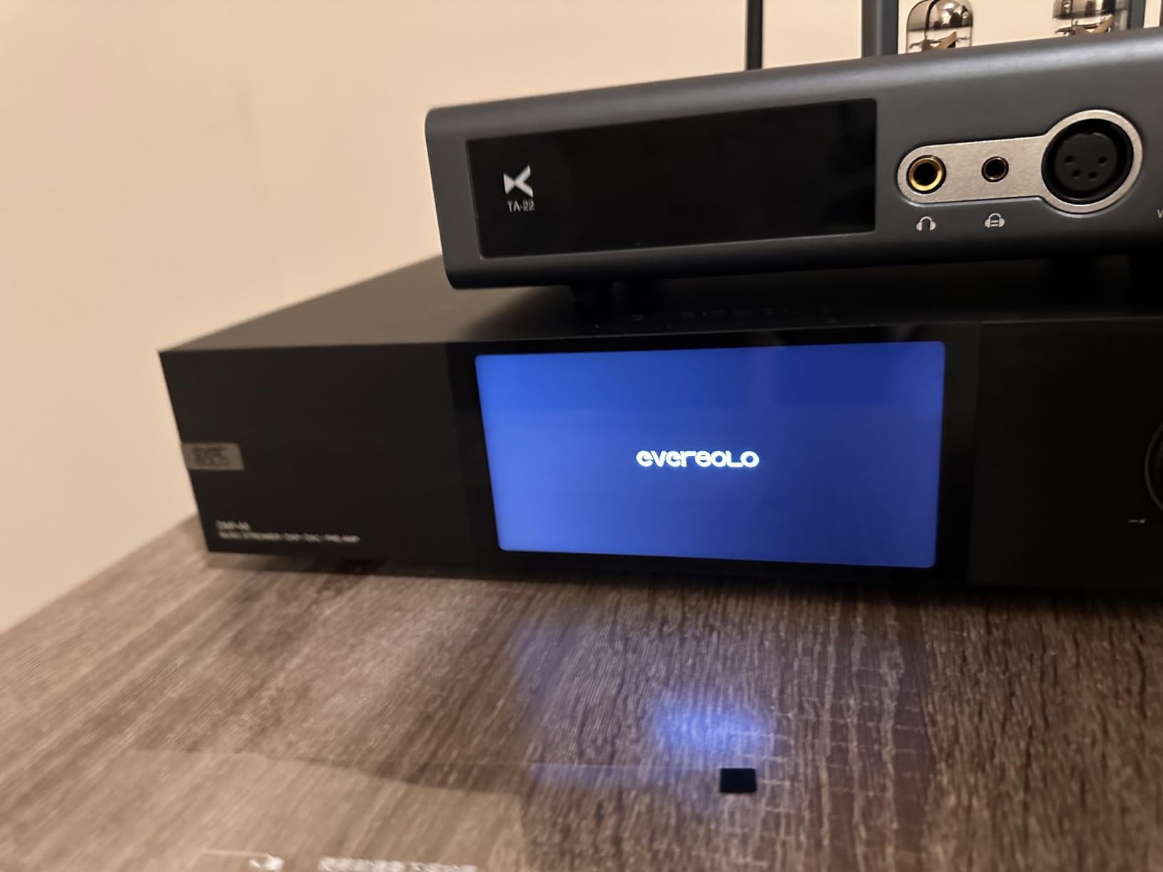 Eversolo DMP-A8 Music Streamer, DAP, DAC, Preamp, 4GDDR4 +64GeMMC AK4191EQ+AK4499EX, ARC Input, IIS Output, UV Meters, spectrums, Parametric EQ, Pre AMP+10dB Analog gain, DSD512 PCM768kHz/32bit Black customer photo 2