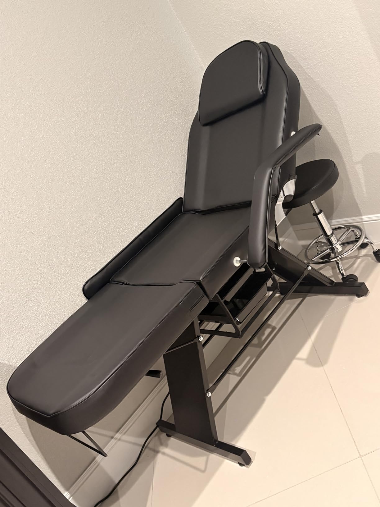 Facial Chair with Wheel Tattoo Chair for Client Beauty Chair Artist Spa Bed Removable Headrest for Client, Esthetician, Artist, Lash Bed Black customer photo 2