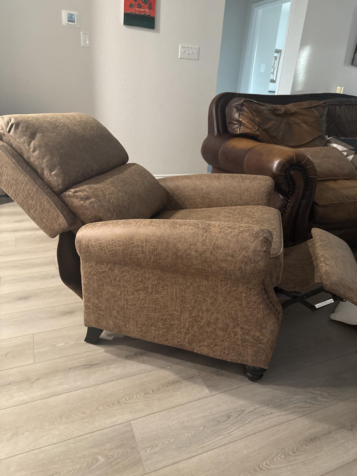 CANMOV Pushback Recliner Chair Faux Leather Armchair Push Back Recliner with Rivet Decoration Single Sofa Accent Chair for Living Room, Reddish Brown customer photo 1