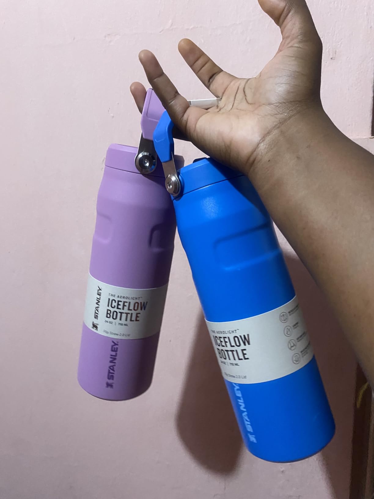 Stanley IceFlow Flip Straw 2.0 Water Bottle 24 OZ | Built-In Straw with Larger Opening | Lightweight & Leak-Resistant | Insulated Stainless Steel | BPA-Free | Black 2.0 customer photo 1