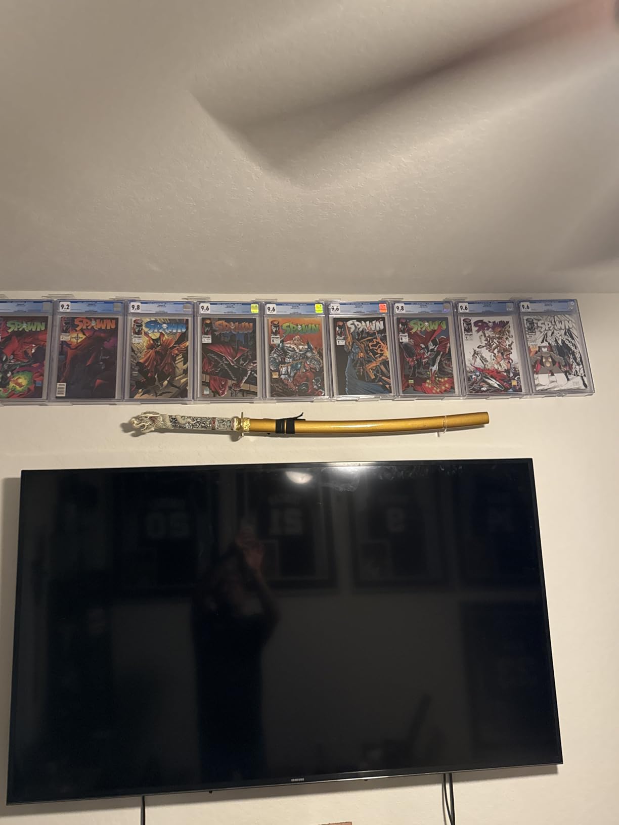 12pcs Clear Floating Comic Book Display Shelves, Comic Book Shelf Stand Wall Mount Showcase Display Case Holder customer photo 2