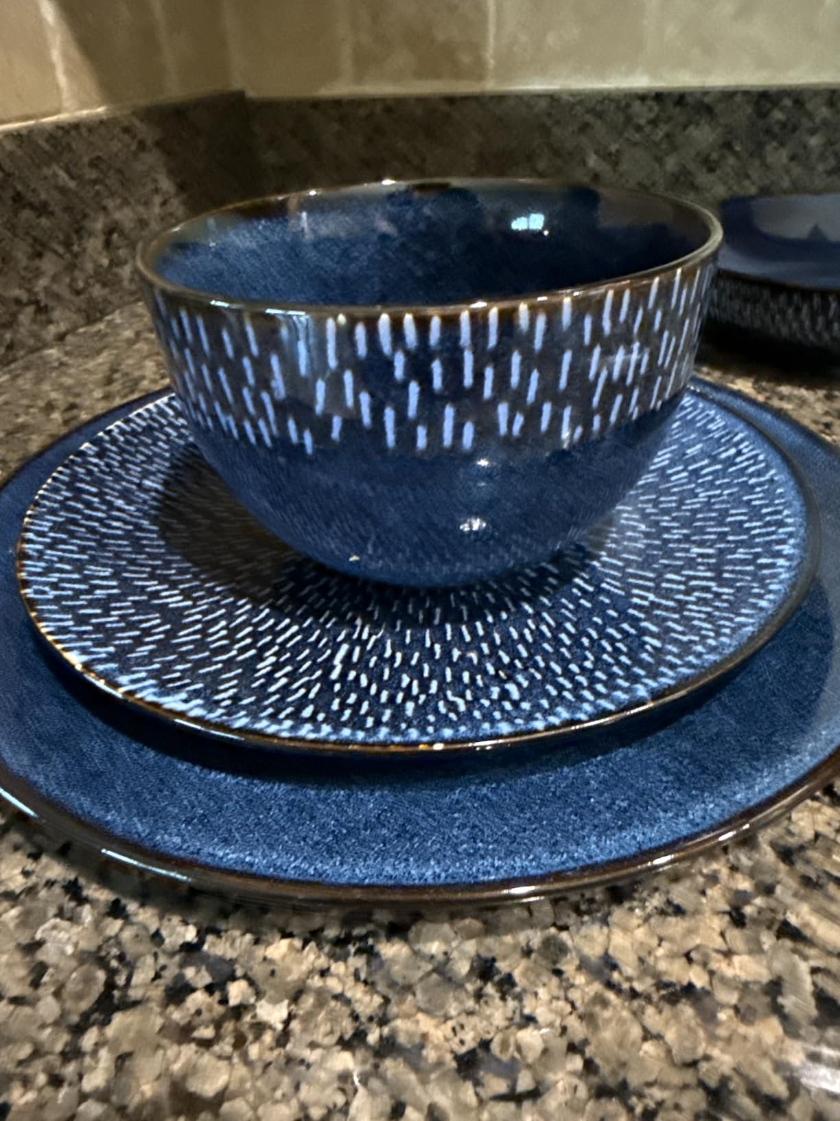 Gibson Elite Gelston Stoneware Matte Reactive Glaze 16 Piece (Service for 4) Plates and Bowl Dinnerware Set - Cream customer photo 2