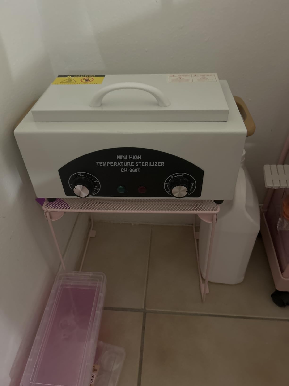 UV Light Nail Tool Cleaning Machine - Dry Heat Cabinet UV Light Cleaner, Manicure Tool Cleaner Cabinet, Barber Salon Tools, 6L 110V 160W White customer photo 1