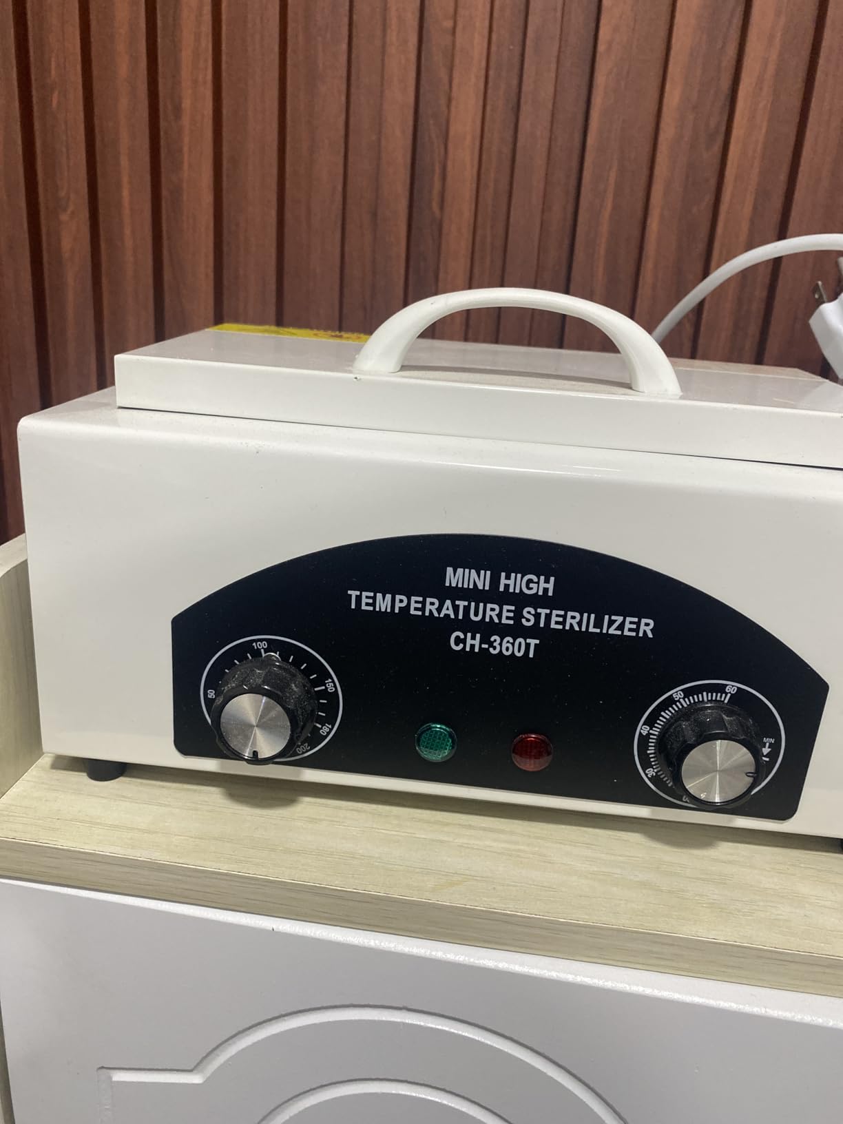 UV Light Nail Tool Cleaning Machine - Dry Heat Cabinet UV Light Cleaner, Manicure Tool Cleaner Cabinet, Barber Salon Tools, 6L 110V 160W White customer photo 2