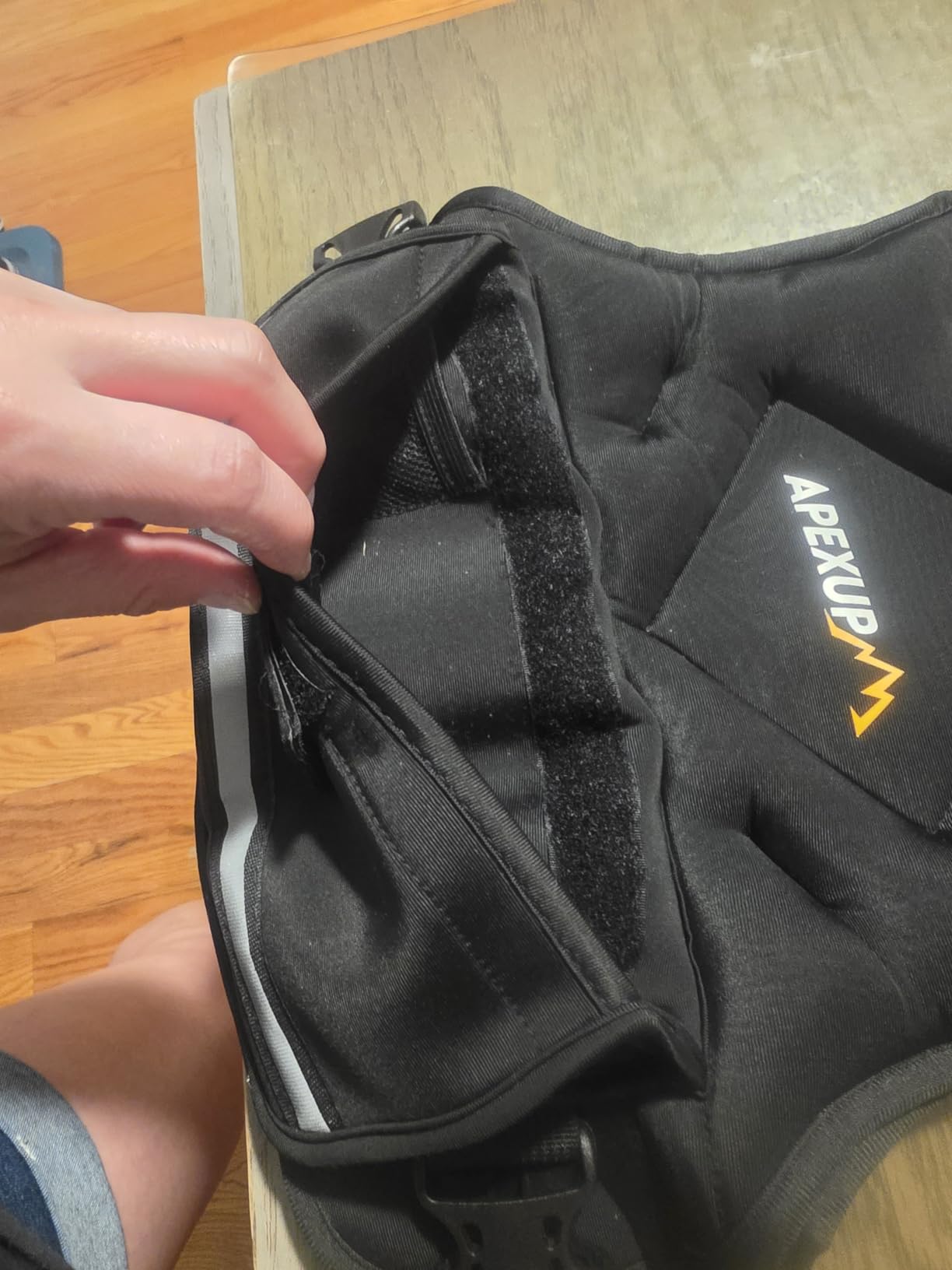 APEXUP Adjustable Weighted Vest, 4-10lb/12-18lb/20-32lb Vest with 6 Ironsand Weights and Large Pocket, Weight Vest for Men Women Strength Training, Running, Walking customer photo 1
