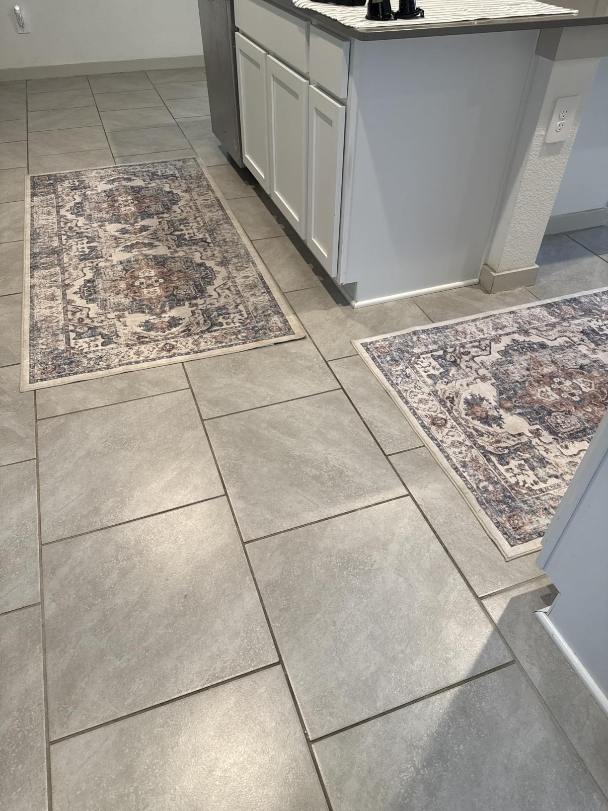 2x6 Hallway Washable Runner Rug - Vintage Soft Kitchen Laundry Runner with Non Slip Backing Farmhouse Entryway Living Room Floor Mat Stain Resistant Carpet customer photo 1