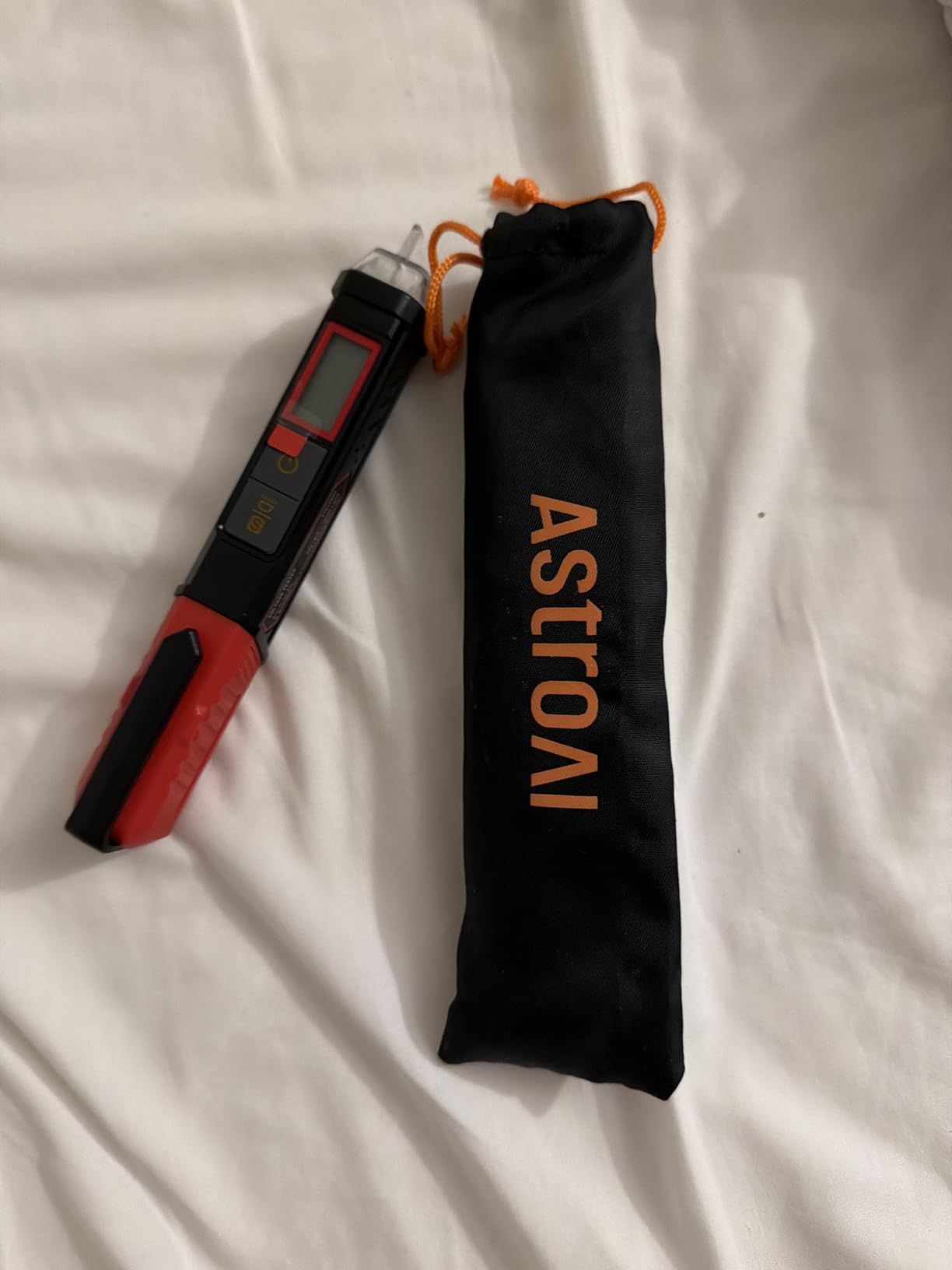 AstroAI VTS1000H Voltage Tester with Screwdriver, Non-Contact Electrical Tester, Dual Range AC 12V/70V-1000V, Live Wire Test, Wire Breakpoint Finder, Audible Alarm, LCD Percentage Display, Red customer photo 1