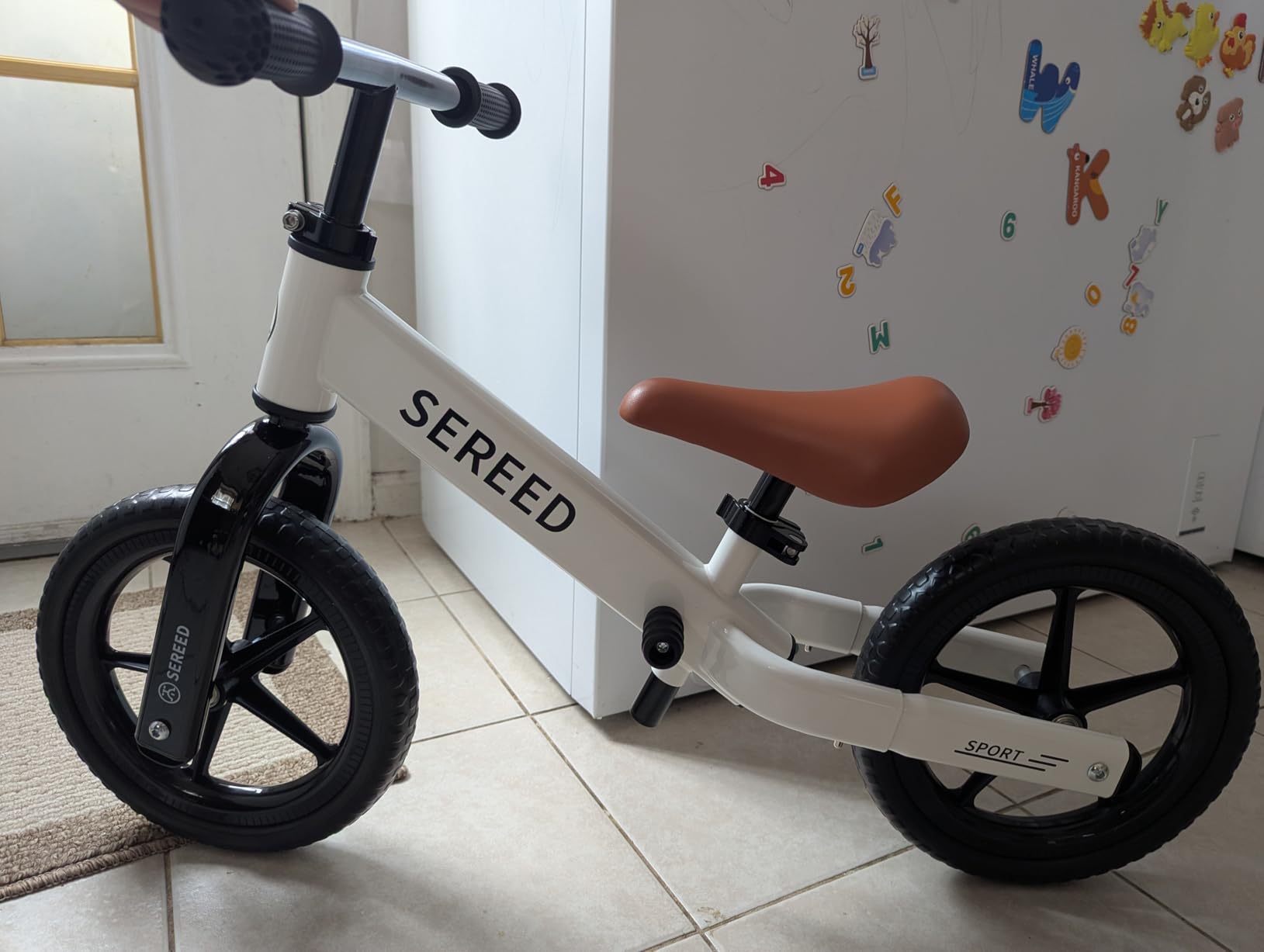 SEREED Toddler Balance Bike 2 Year Old, No Pedal Kids Toy Bike for 2-5 Years Old, Tool-Free Adjustment, Customize Plate with 3pcs Stickers (White) customer photo 1