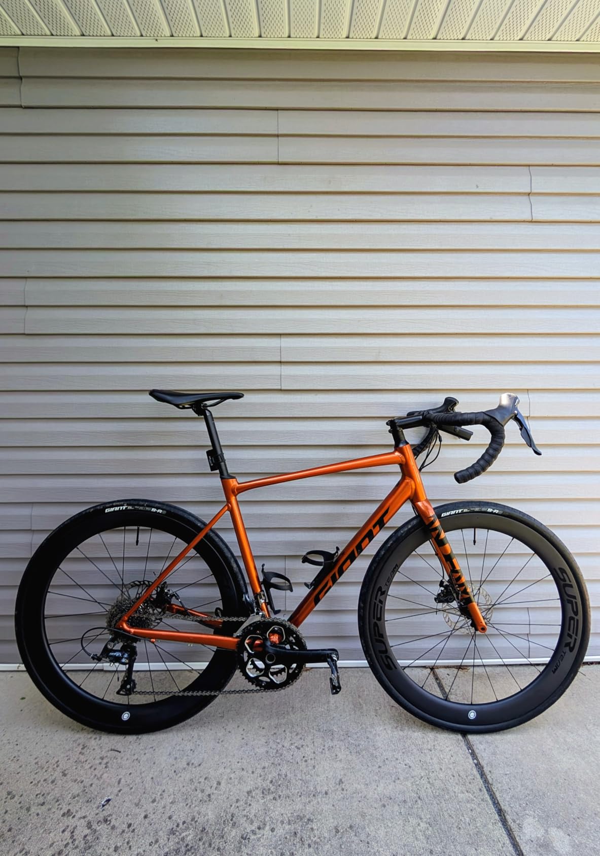 SUPERTEAM Carbon Disc Wheel 50T-28 Tubeless 700C Bike Wheels customer photo 1