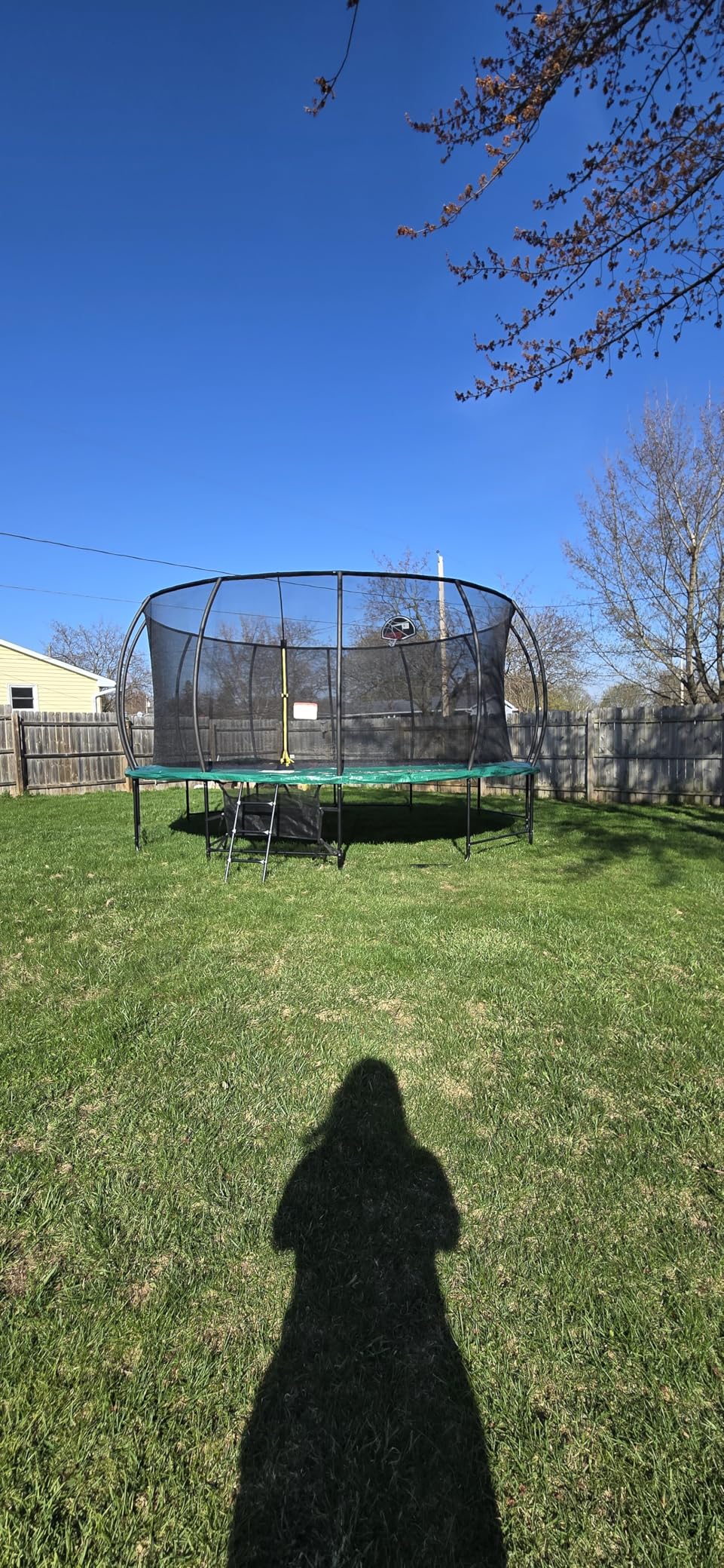 Lyromix 12 14 15 16FT Outdoor Trampolines for Kids and Adults, Pumpkin Trampolin with Curved Poles, Recreational Trampoline with Basketball Hoop and Safety Enclosure Net for Kids and Adults customer photo 2