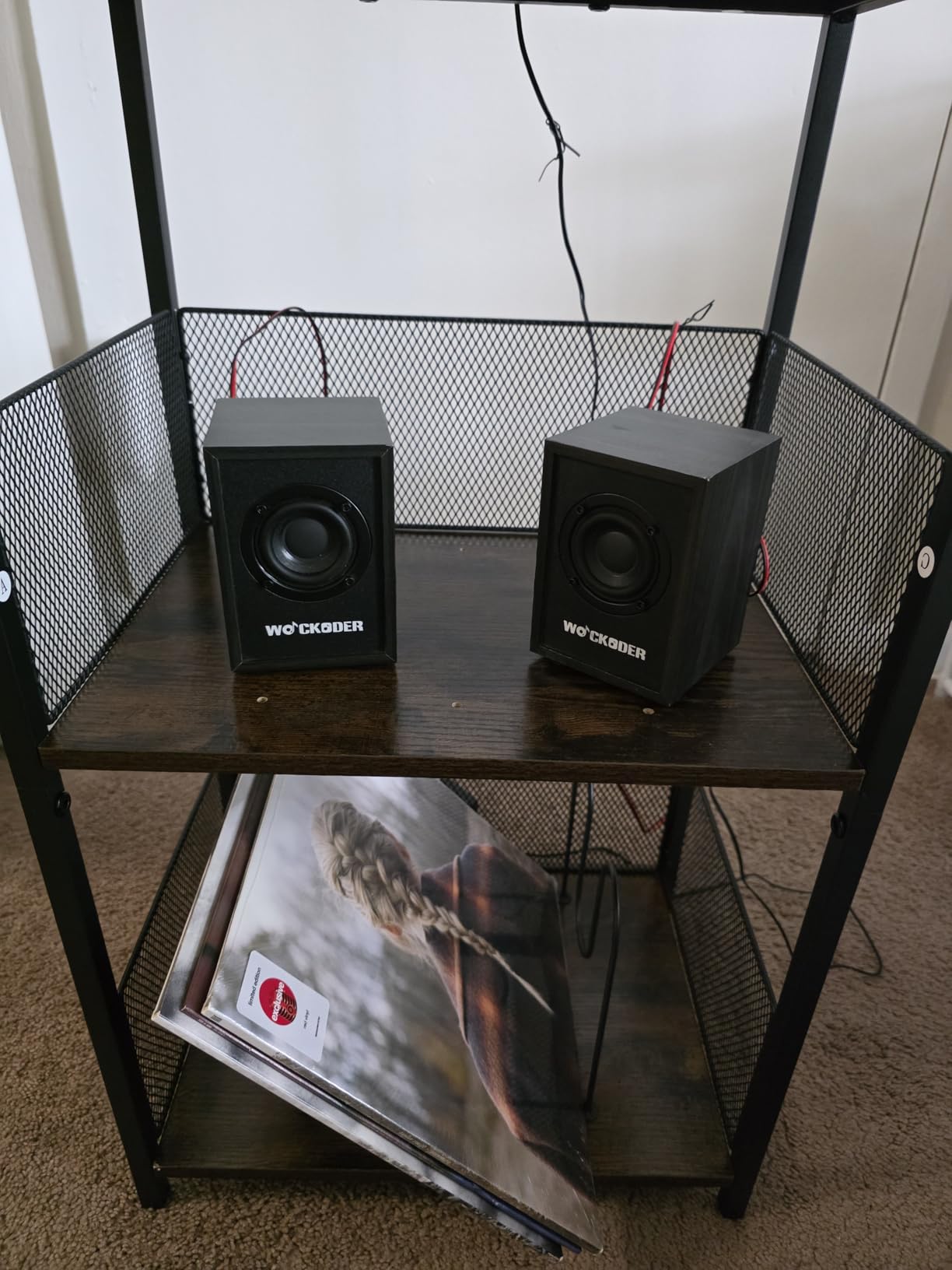 Honkazita Record Player Stand 3-Tier, Vinyl Record Storage up to 200 Albums, Record Player Table with Smooth Wood Top, Fits Most Phonographs, Turntable Stand & Bedside Nightstand, Space-Saving customer photo 2