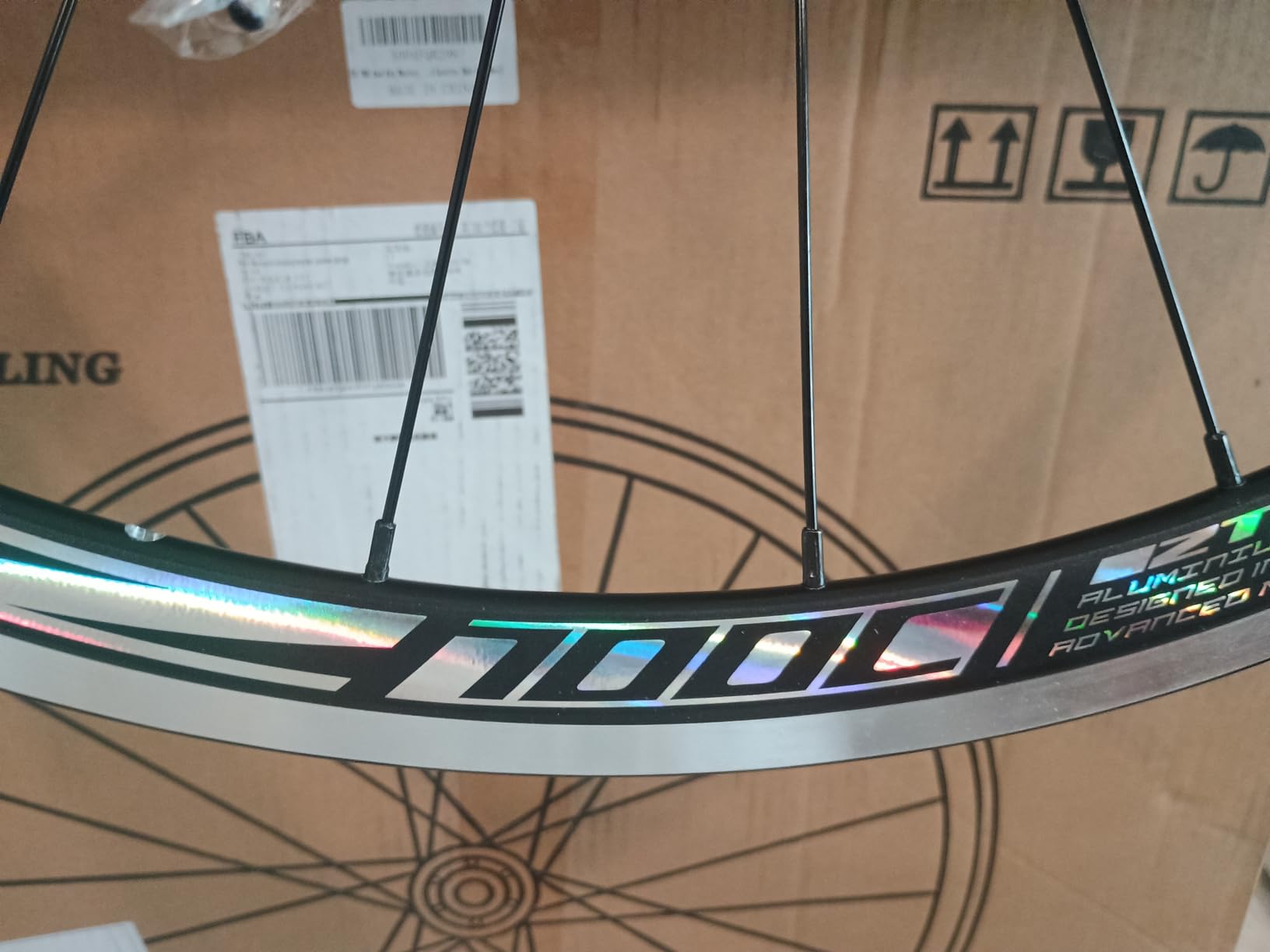 700C Road Bike Wheelset, Ultralight Aluminum Alloy 30mm Road Bike Wheel, 20H Front/24H Rear High-Strength Bike Rims, 700c Clincher, Rim Brake, Compatible 8-12 Speed Cassettes customer photo 2