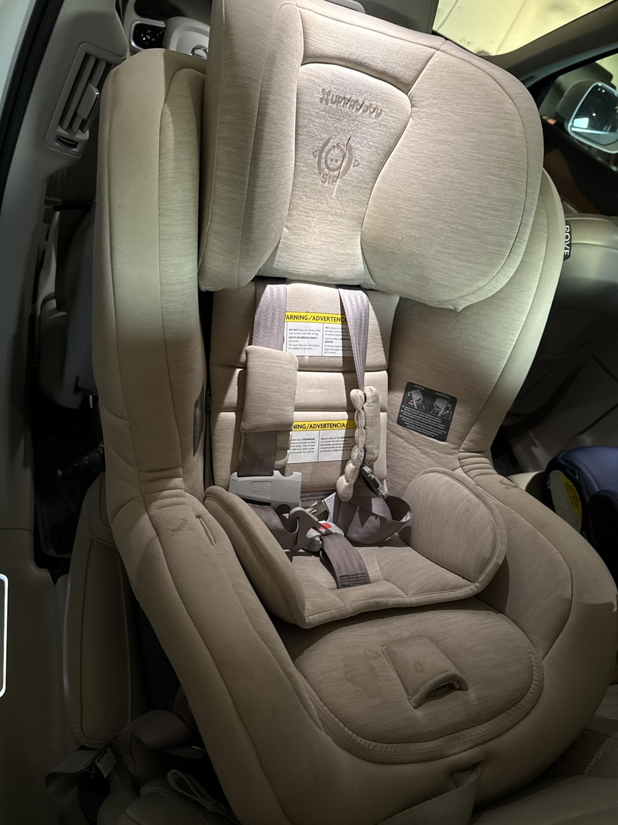 UPPAbaby Rove Convertible Car Seat - 2-in-1 Rear + Forward Facing - Quick + Secure 3-Step Install - Intuitive Safety Technology + Comfort Features - Cup Holder Included - Greyson (Grey Melange) customer photo 2