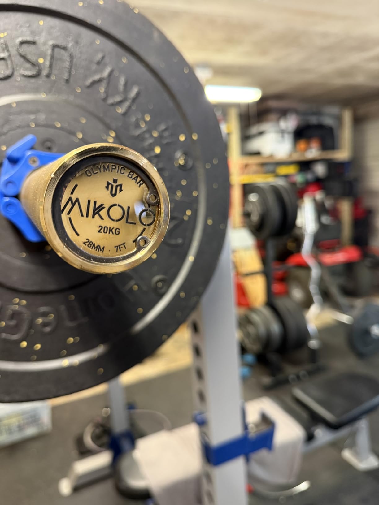 Mikolo 7ft Olympic Barbell, Barbell for Weightlifting and Powerlifting 45lb, Olympic Bar for 1500lbs Capacity, Weight Bar Fit 2
