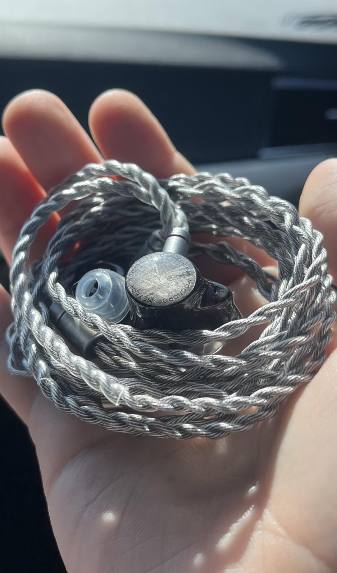 Thieaudio Meteor 1DD+2BA+4Planar Earphone 0.78mm 2Pin Interchangeable Design Mixed Cable with Replaceable Plug 3.5mm SE+4.4mm BAL IEMs customer photo 1