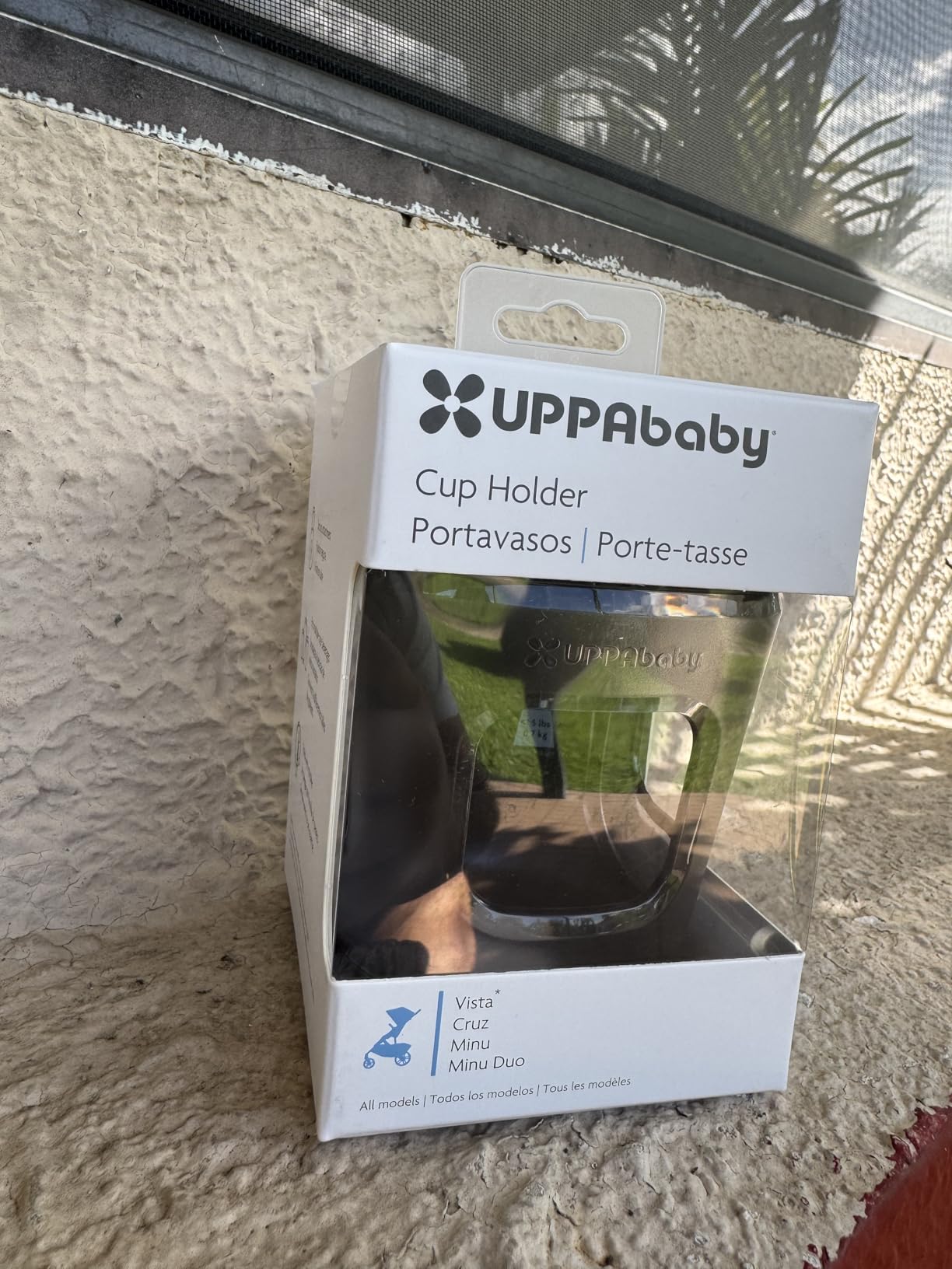 UPPAbaby Cup Holder for Vista, Cruz, Minu Strollers - Quick, Intuitive Attachment + Removal - Securely Holds Various Size Beverages - BPA Free + Dishwasher Safe - Folds Attached customer photo 1