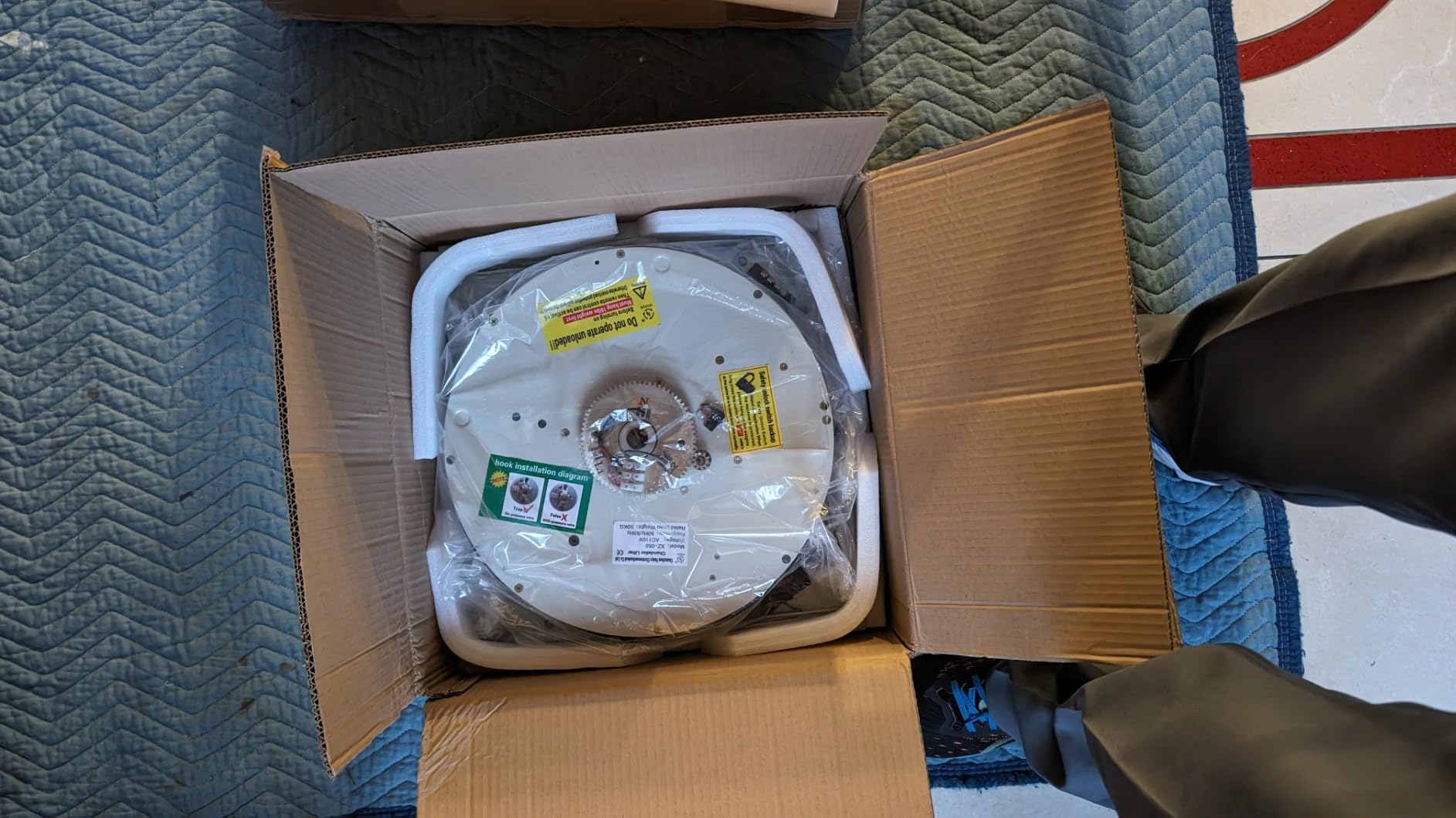 Rotating Chandelier Lift System, 110V Power Attic Mount Motorized Chandelier Hoist Light Lift Rotating Function & Lifting (110 lbs, 20ft Lift) customer photo 1