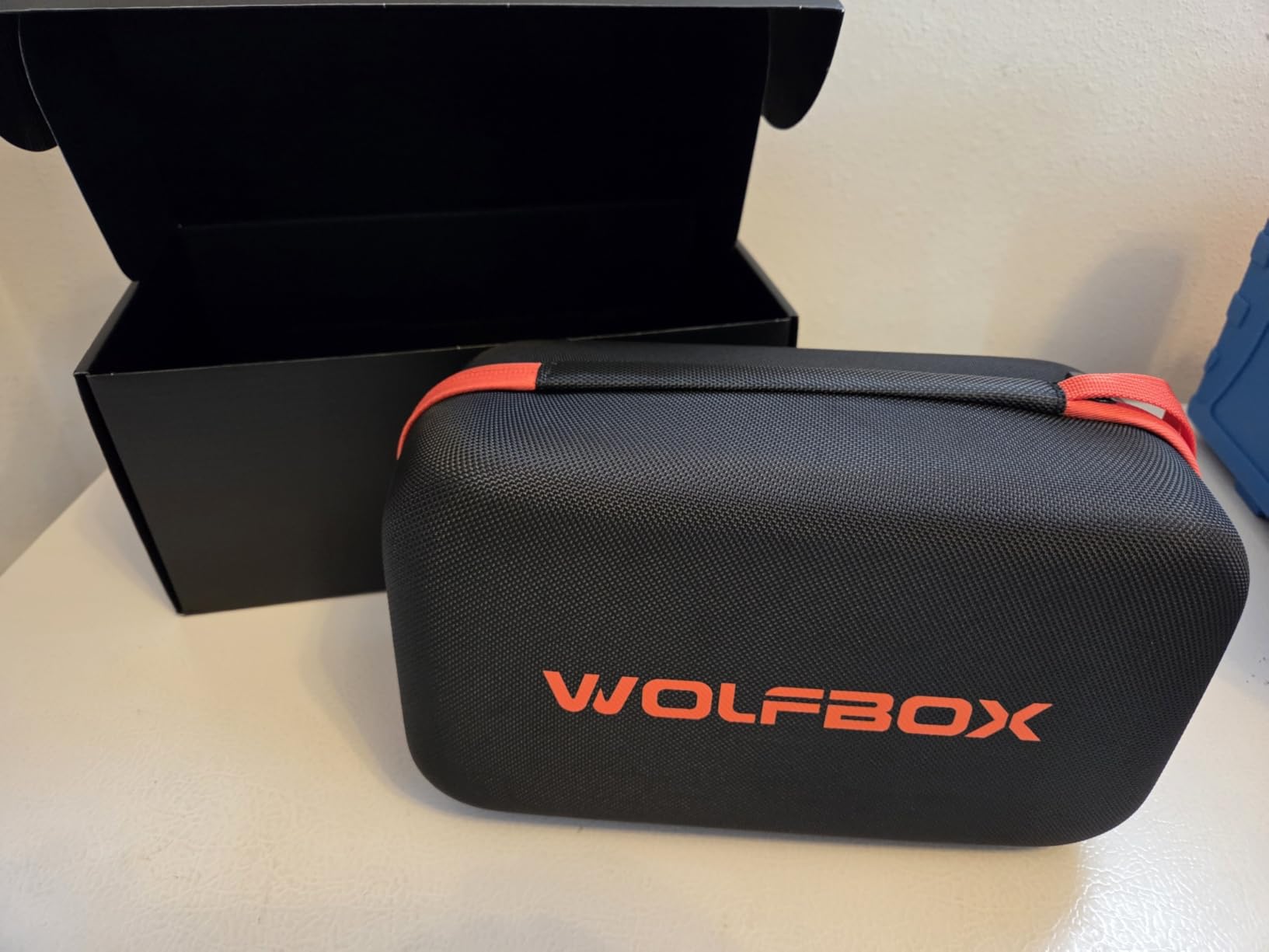 WOLFBOX MV24A 4000A Jump Starter with 160PSI Air Compressor, 12V Car Battery Booster, 88.8Wh Portable Jump Box (10L Gas/10L Diesel) with 65W Fast Charging, Tire Inflator, Jumper Cables, LED Light customer photo 1