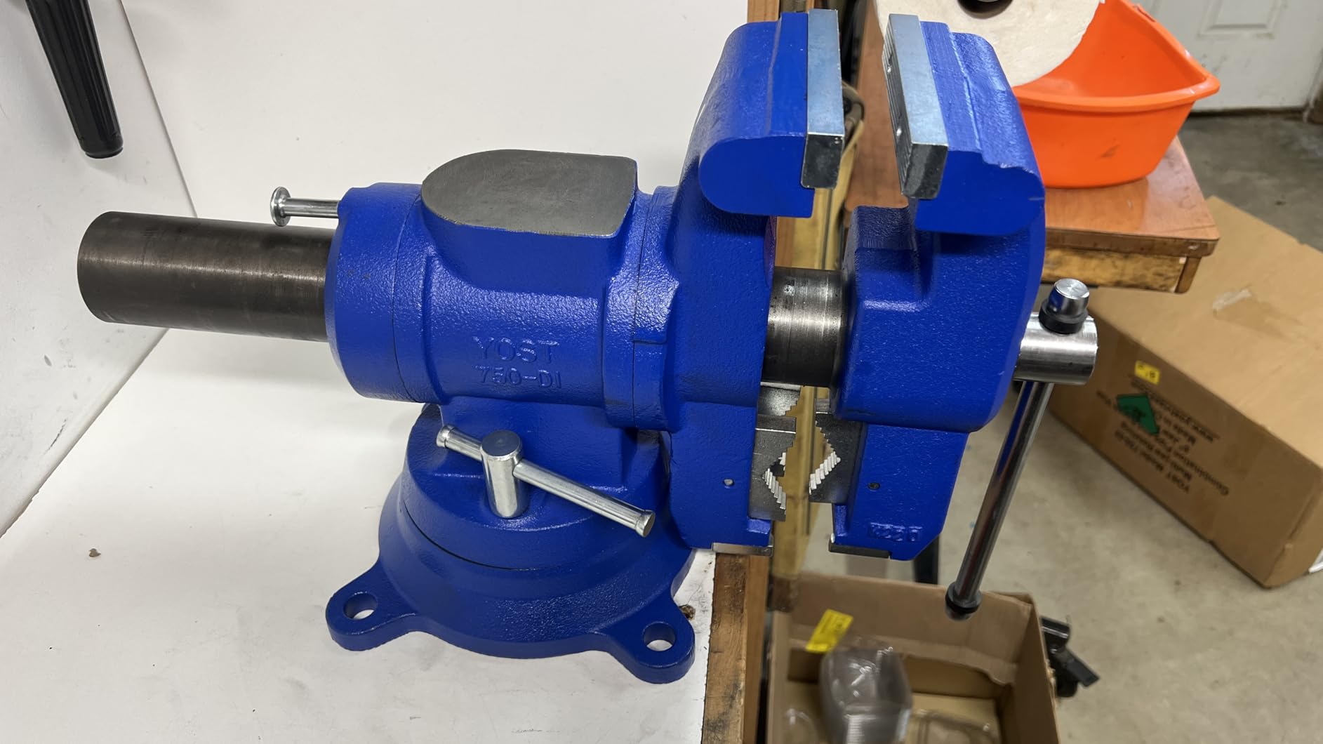 Yost Vises 760-DI Multi-Jaw Rotating Vise 6 Inch Jaw Width | 2 in 1 Multipurpose Bench and Pipe Vise | Secure Grip with Swivel Base | Made with a Combination of Ductile Iron and Hardened Steel customer photo 1