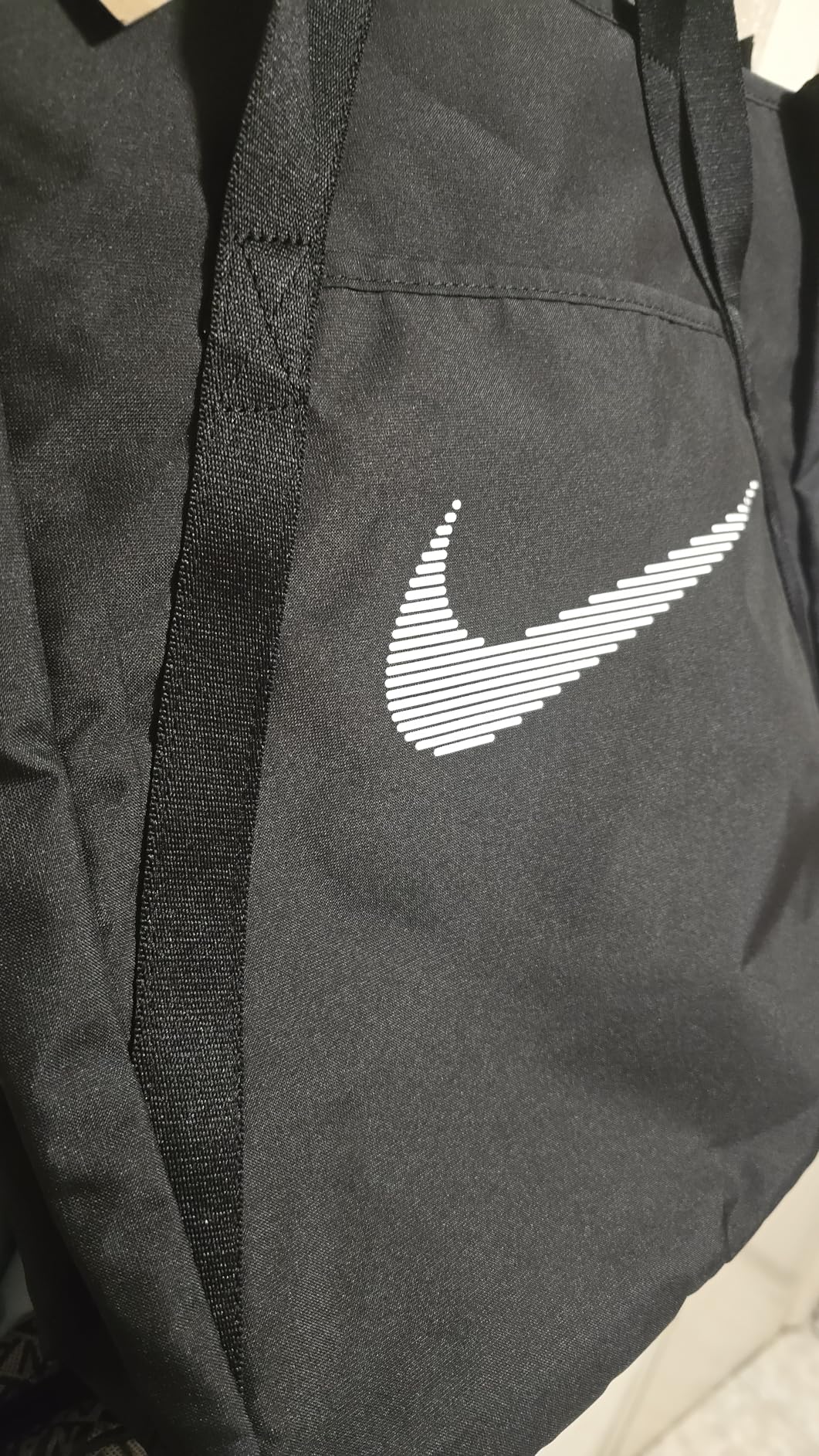 Nike Women's Fitness Gym Tote Bag (28L) customer photo 1