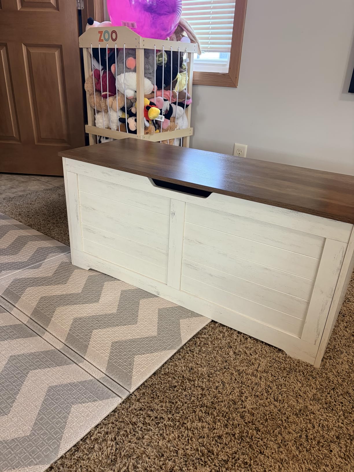 VASAGLE Storage Chest, Storage Bench with 2 Safety Hinges, Farmhouse Style, 15.7 x 39.4 x 18.3 Inches, for Entryway, Bedroom, Living Room, Rustic White and Honey Brown ULSB061WJ02S customer photo 1