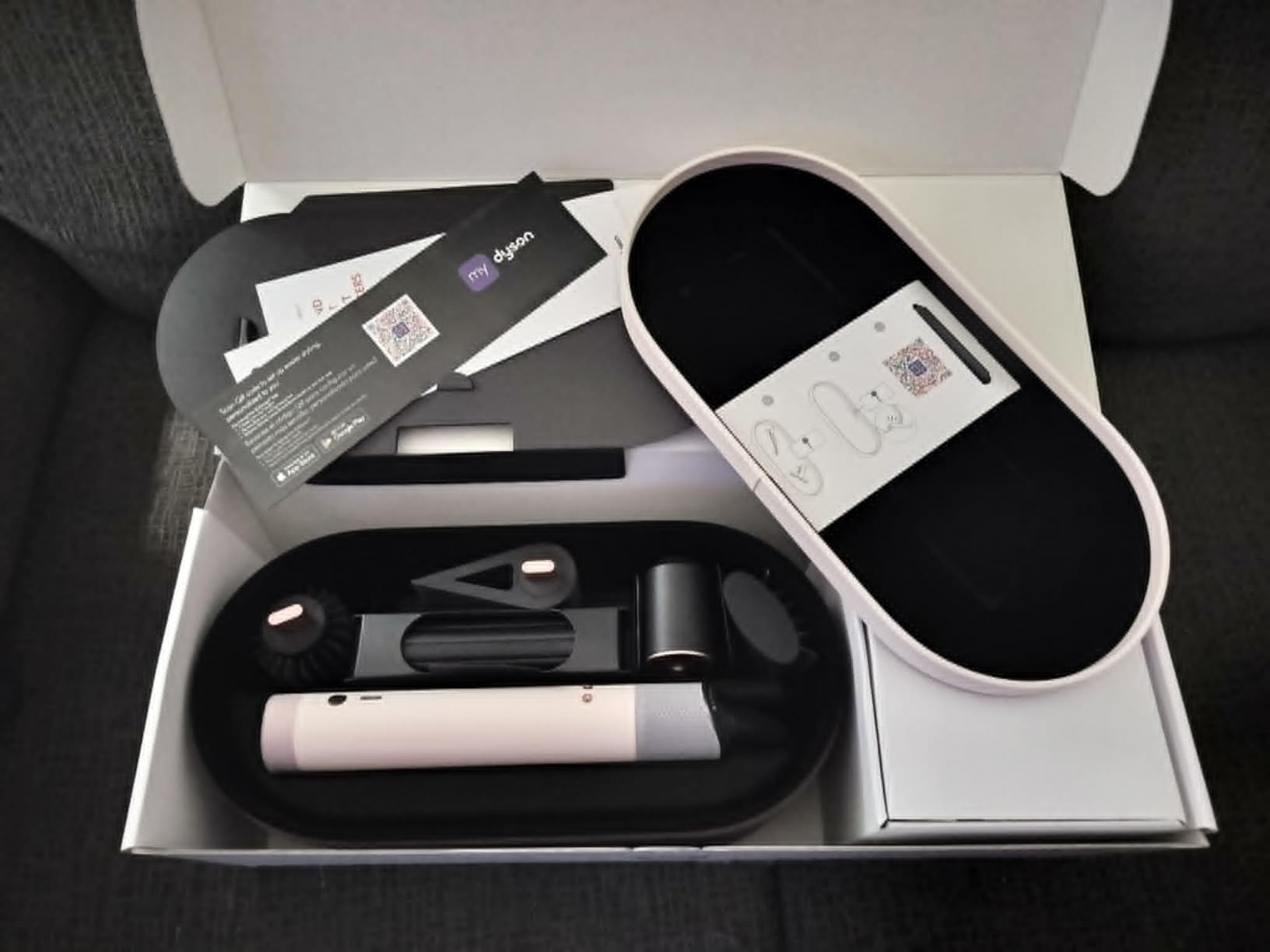 Dyson Airwrap Co-anda2x Multi-Styler and Dryer (Variant) customer photo 2