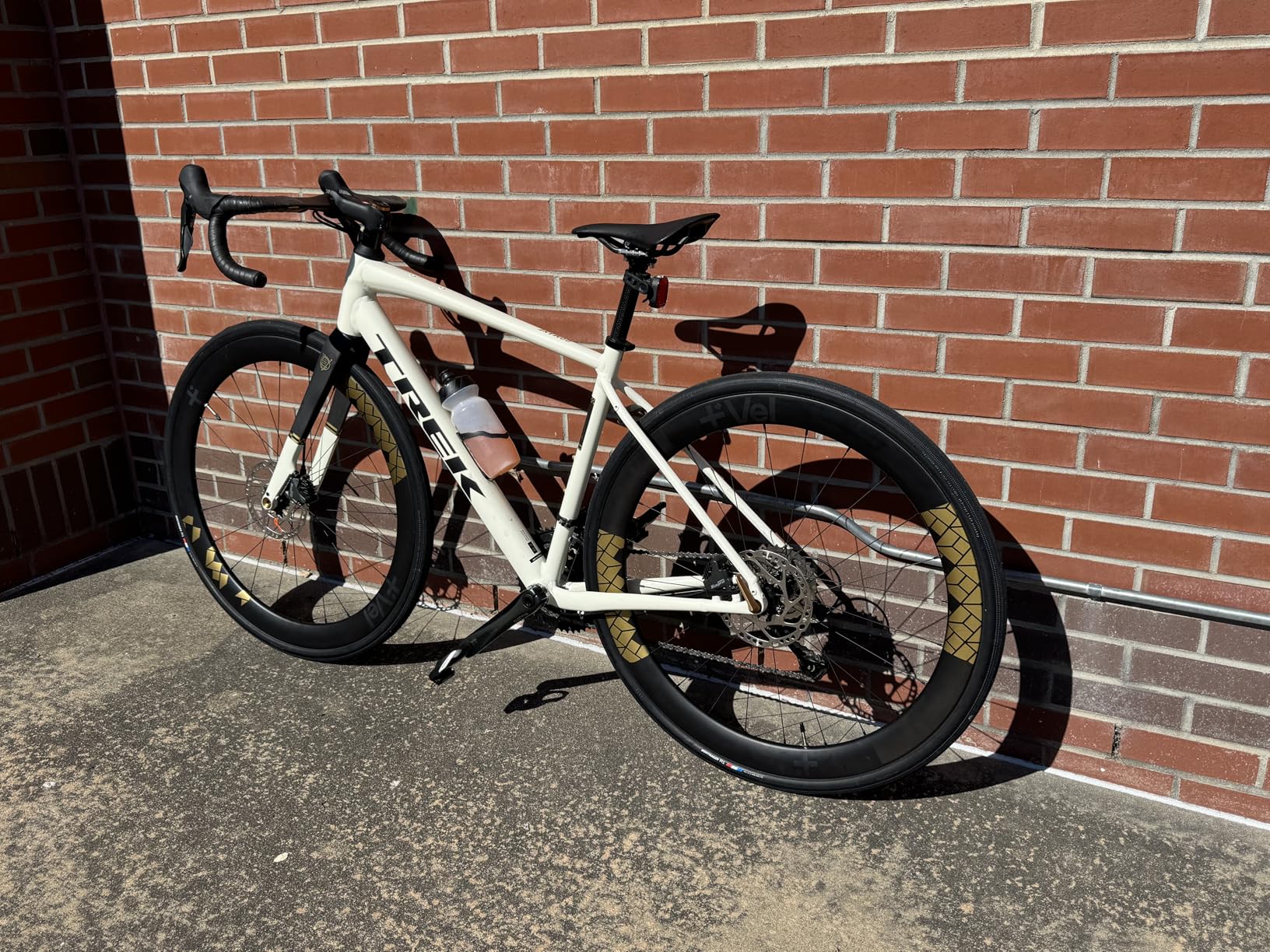 MEROCA VEL Road Bike Carbon Wheelset 700C Clincher Wheelset 50/60mm Deep Disc Brake Clincher/Tubeless Ready, 36T Ratchet Hub, Pillar Spokes customer photo 1