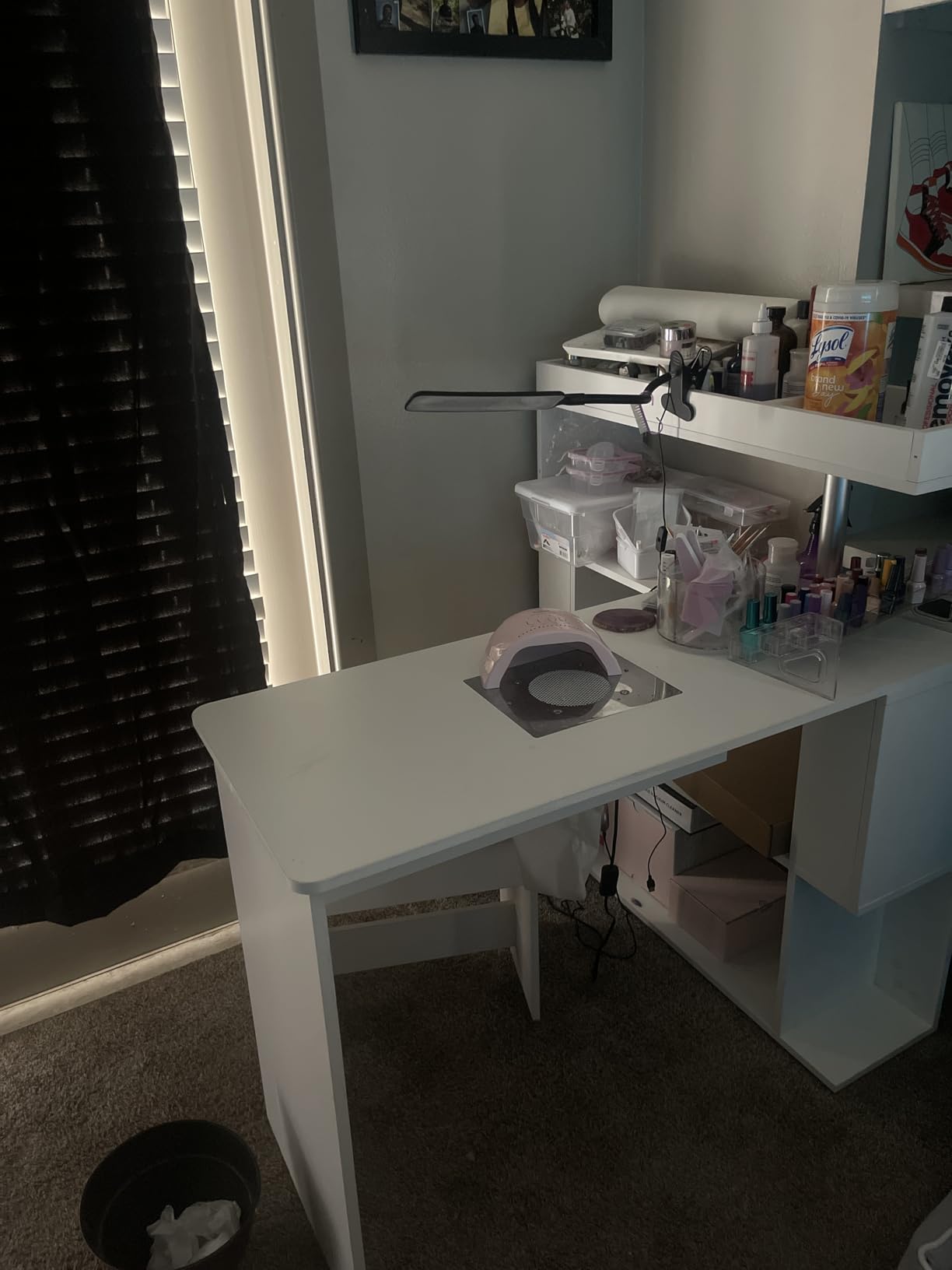 Manicure Table, L-Shaped Nail Tech Desk with Dust Collector, Reversible Rotating Table & Storage Shelf, Acetone Resistant Beauty Salon Station, White customer photo 2